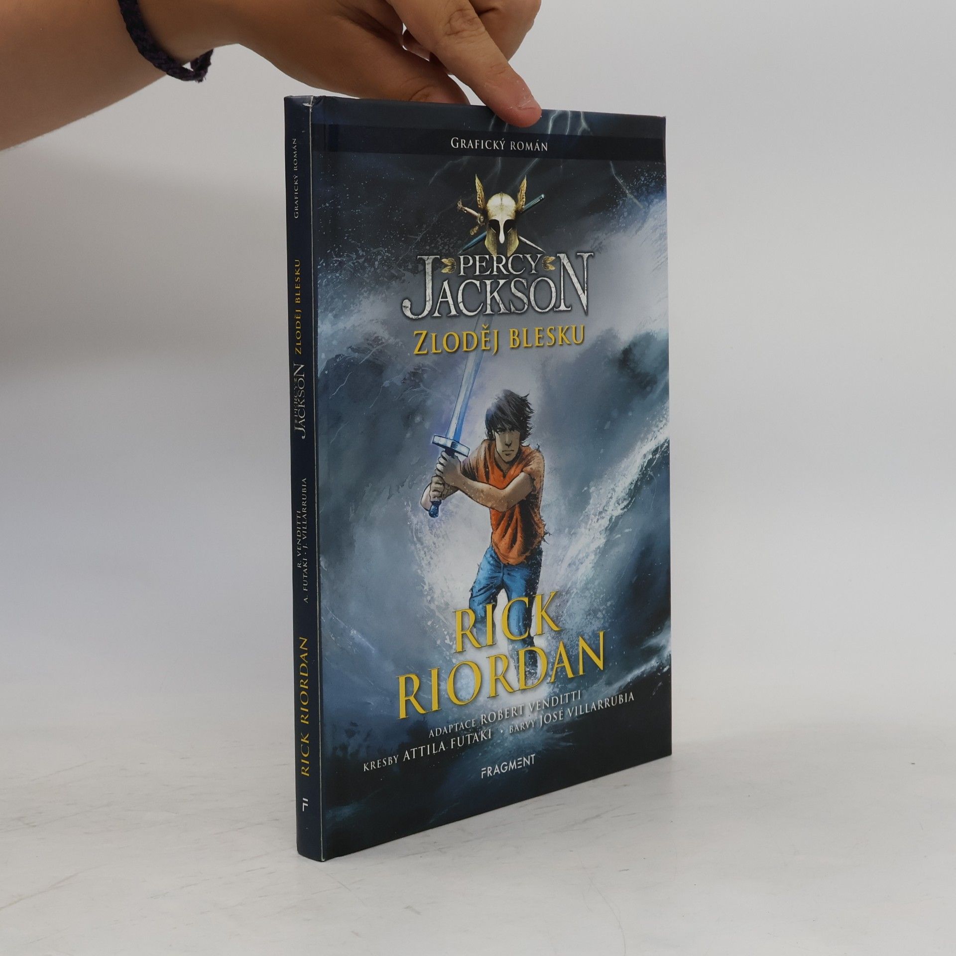 Rick Riordan Percy Jackson, Zloděj blesku