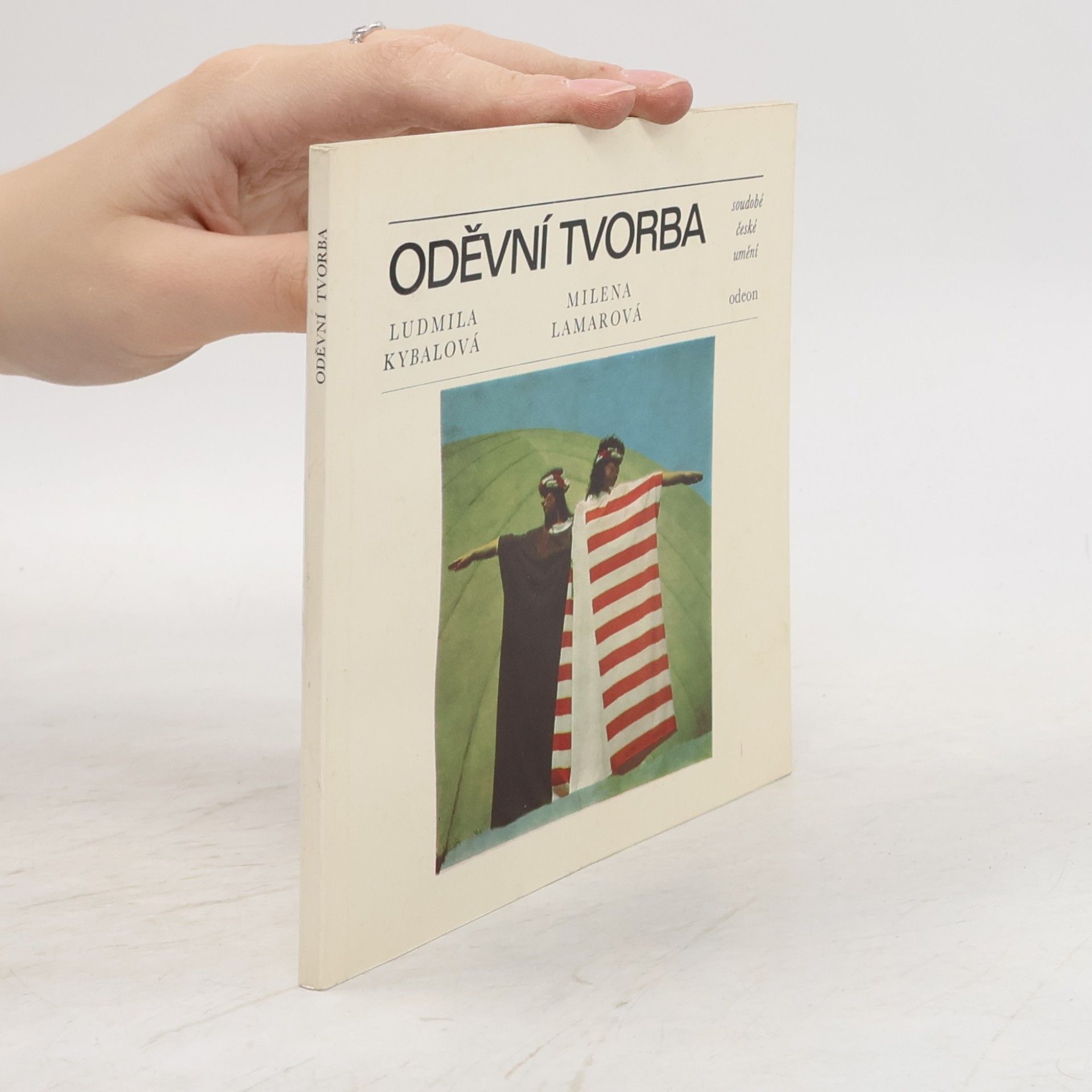 Ludmila Kybalová Oděvní tvorba