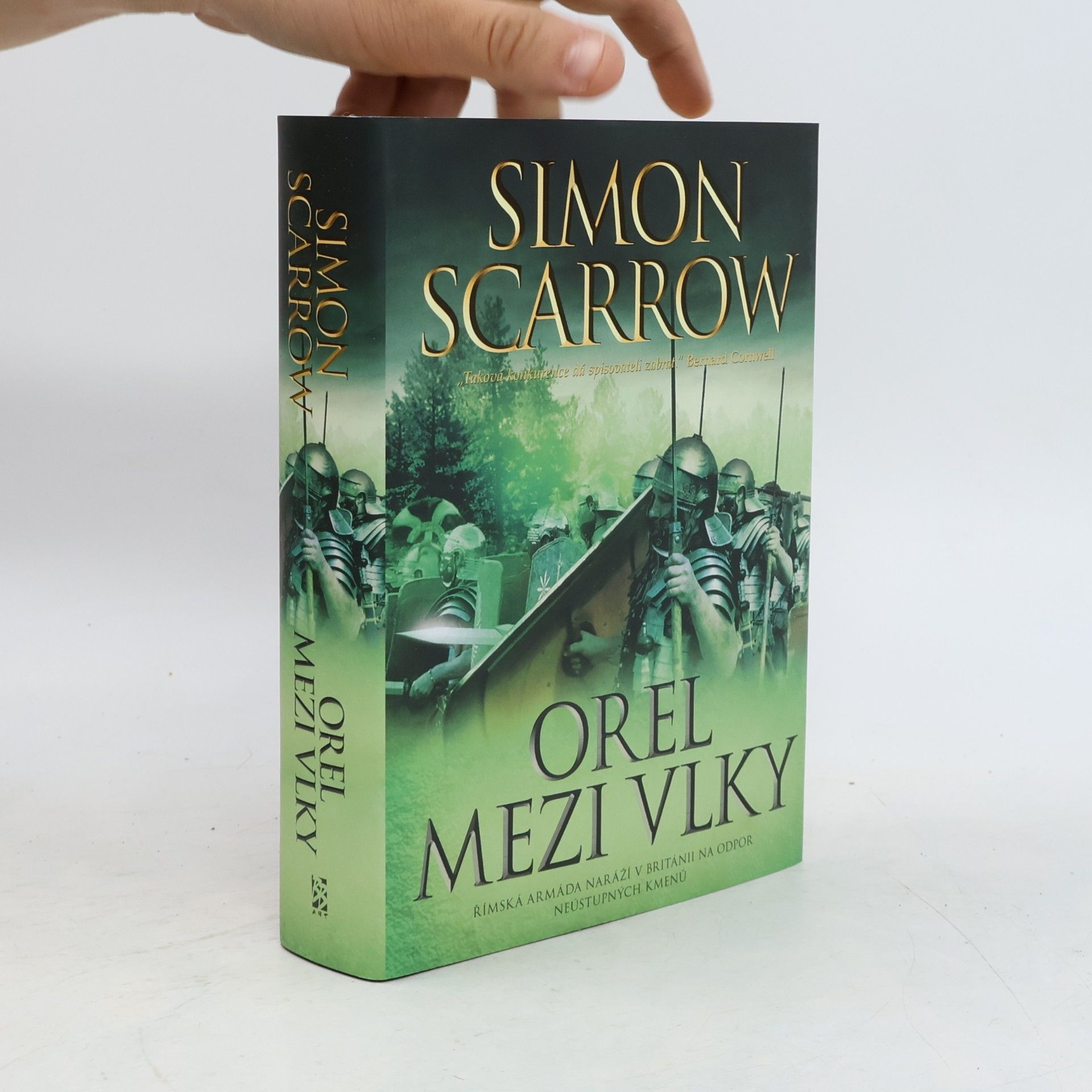 Simon Scarrow Orel mezi vlky