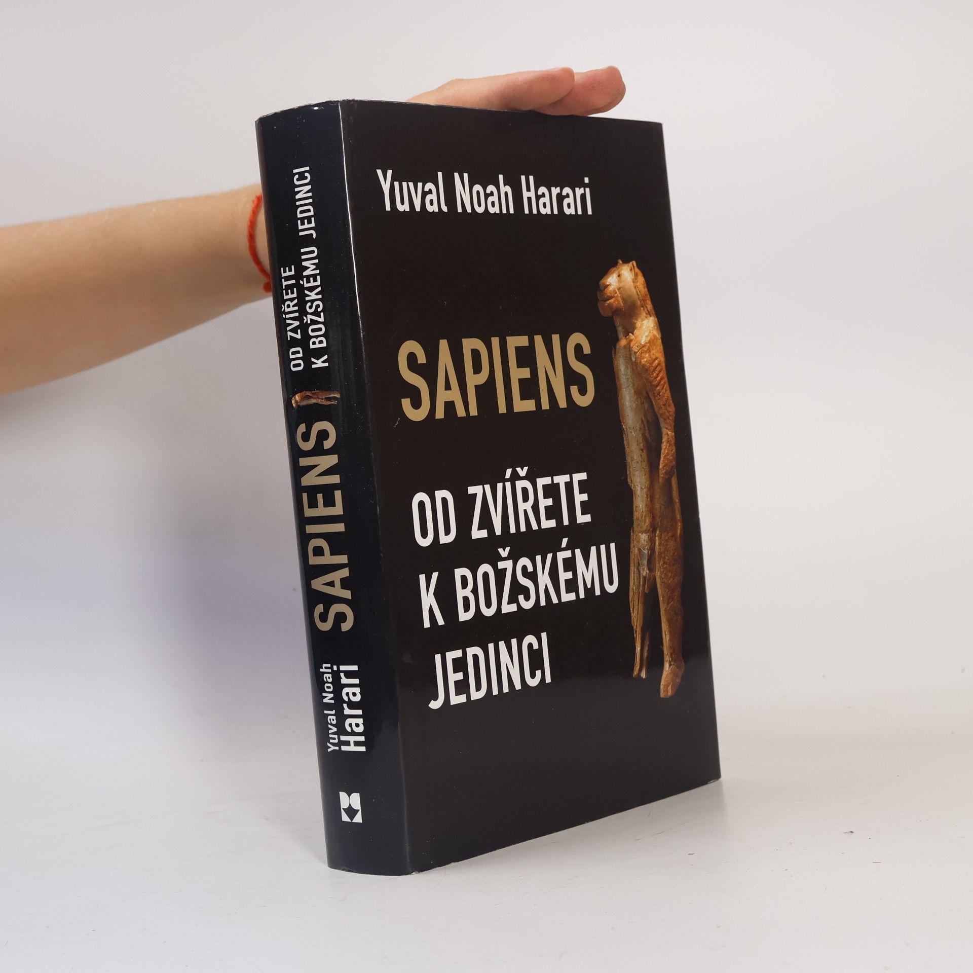 Yuval Noah Harari Sapiens - Od zvířete k božskému jedinci