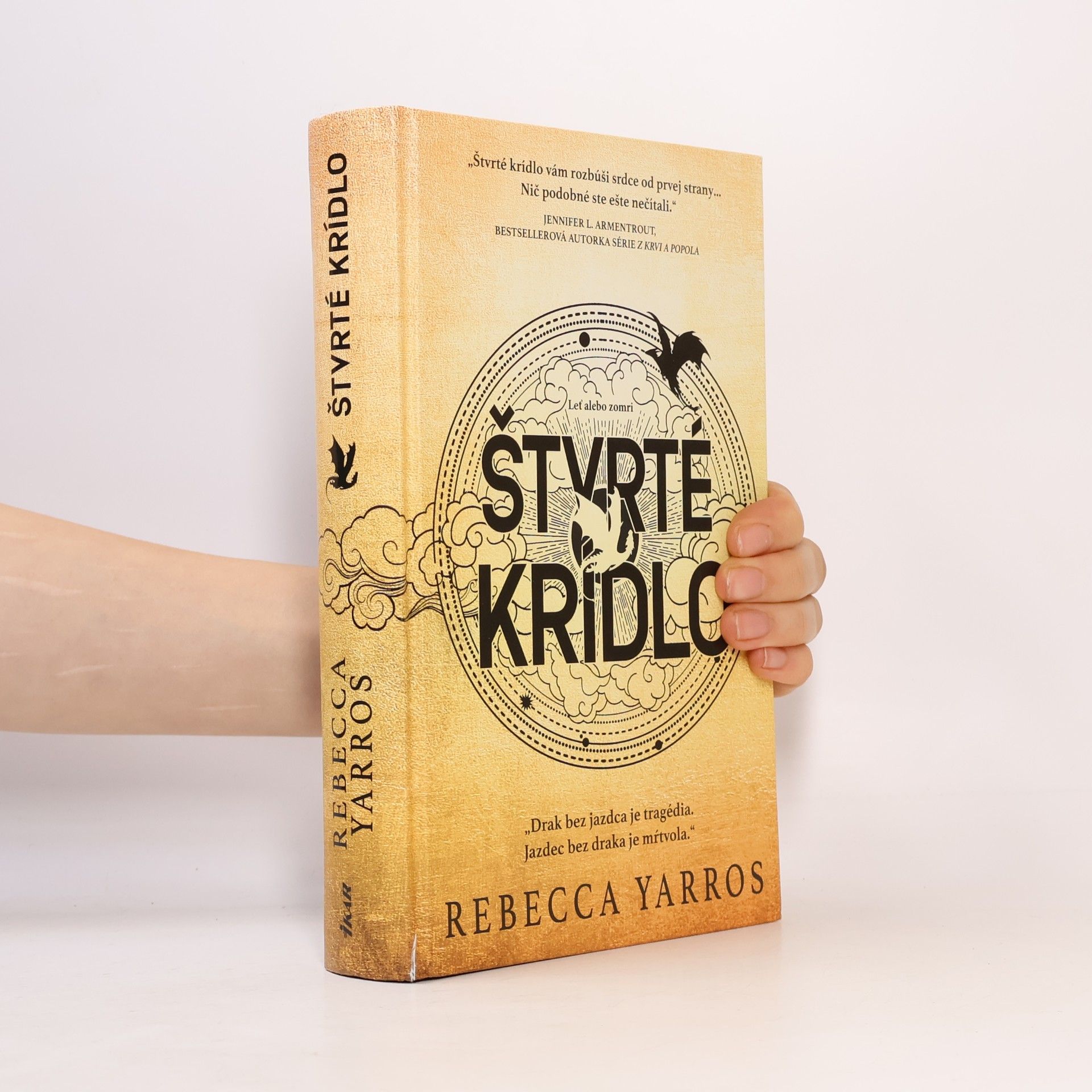 Rebecca Yarros Štvrté krídlo