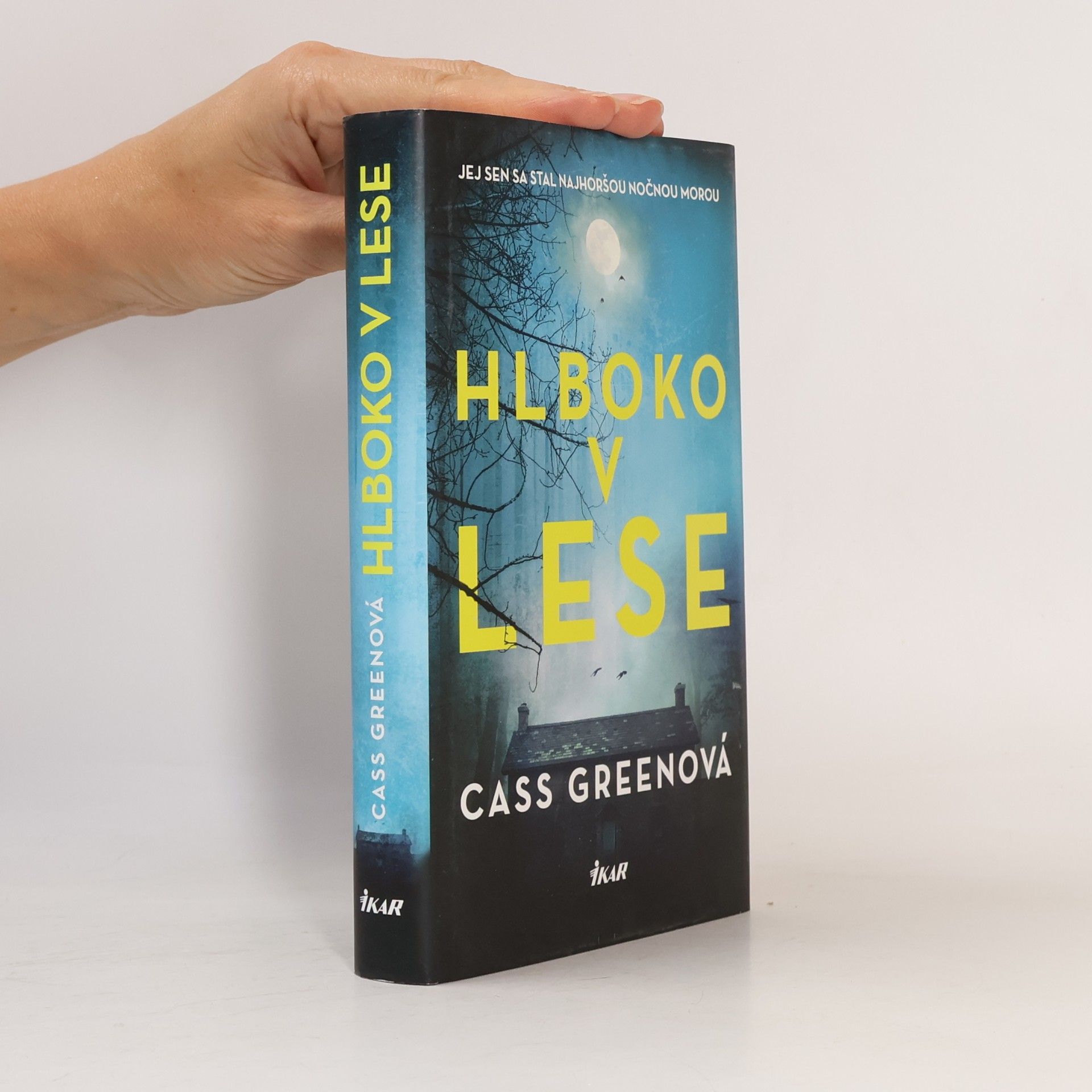 Cass Green Hlboko v lese