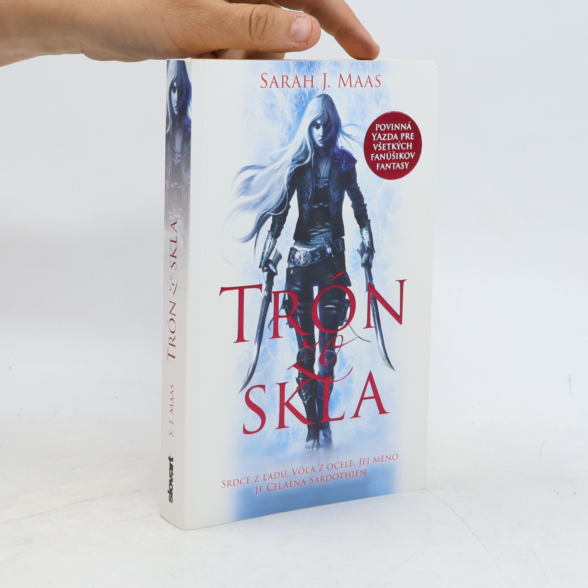 Sarah J. Maas Trón zo skla