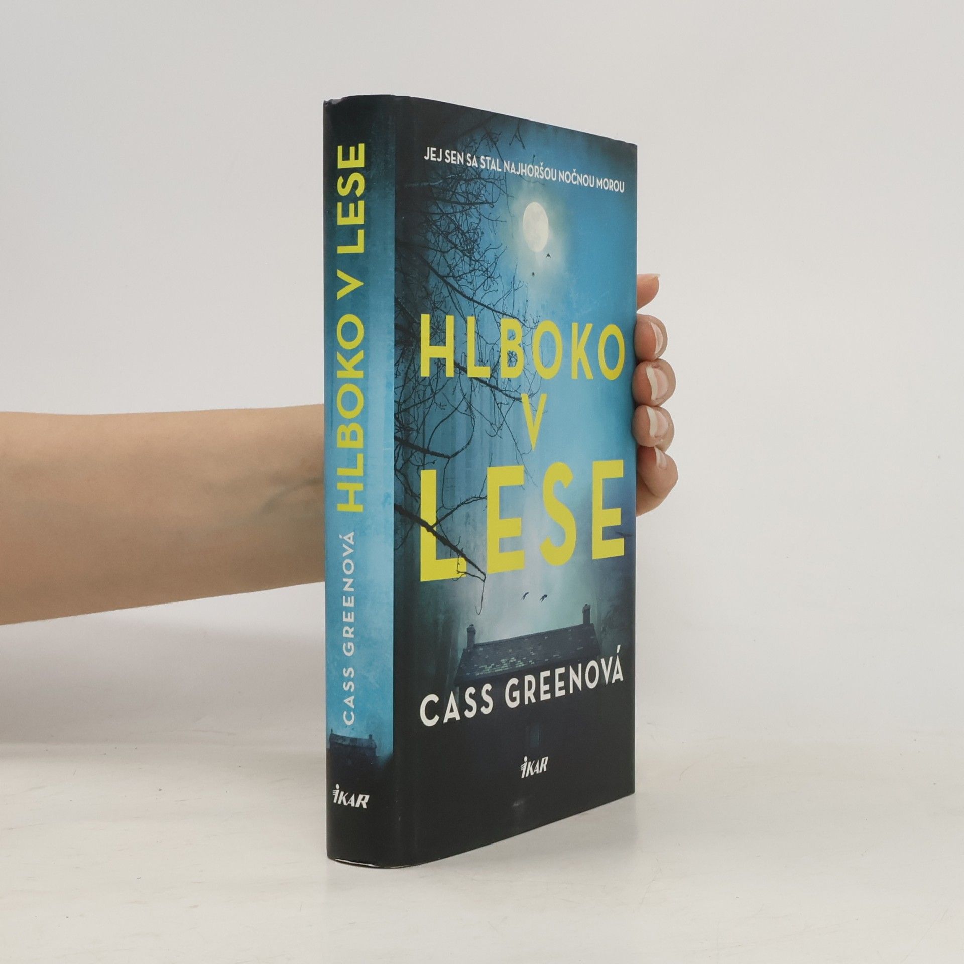 Cass Green Hlboko v lese