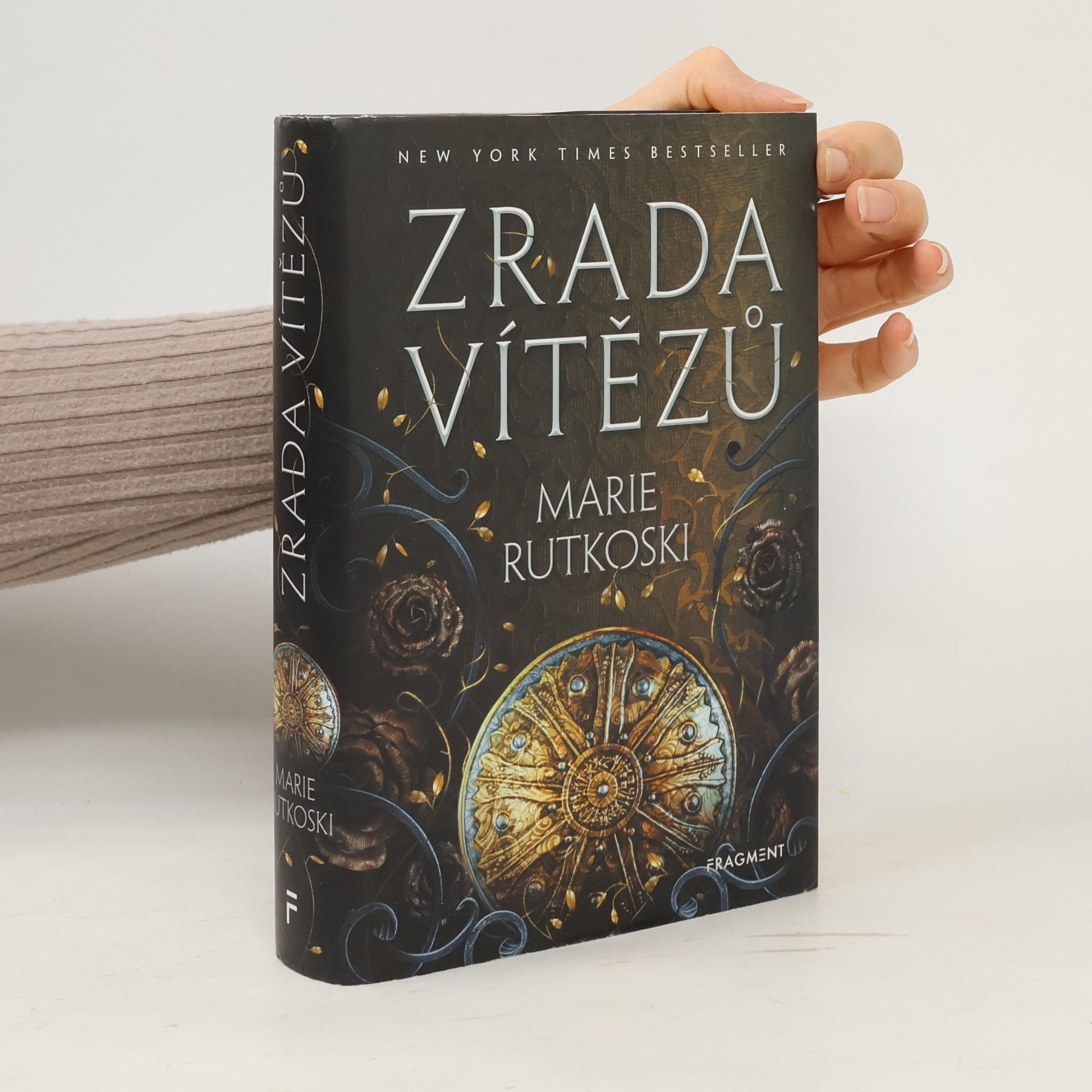 Marie Rutkoski Zrada vítězů