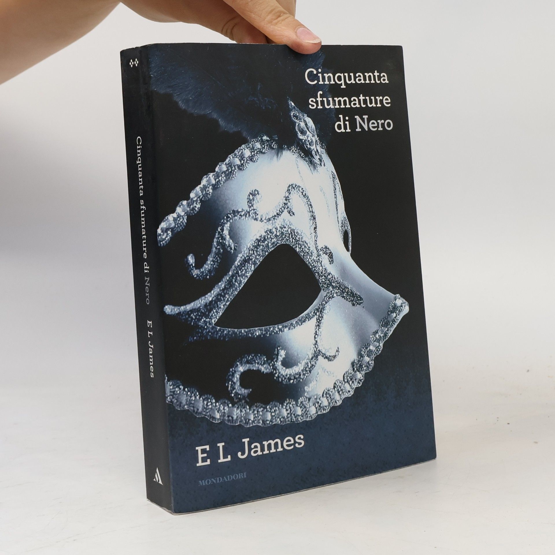 E. L. James Cinquanta sfumature di Nero