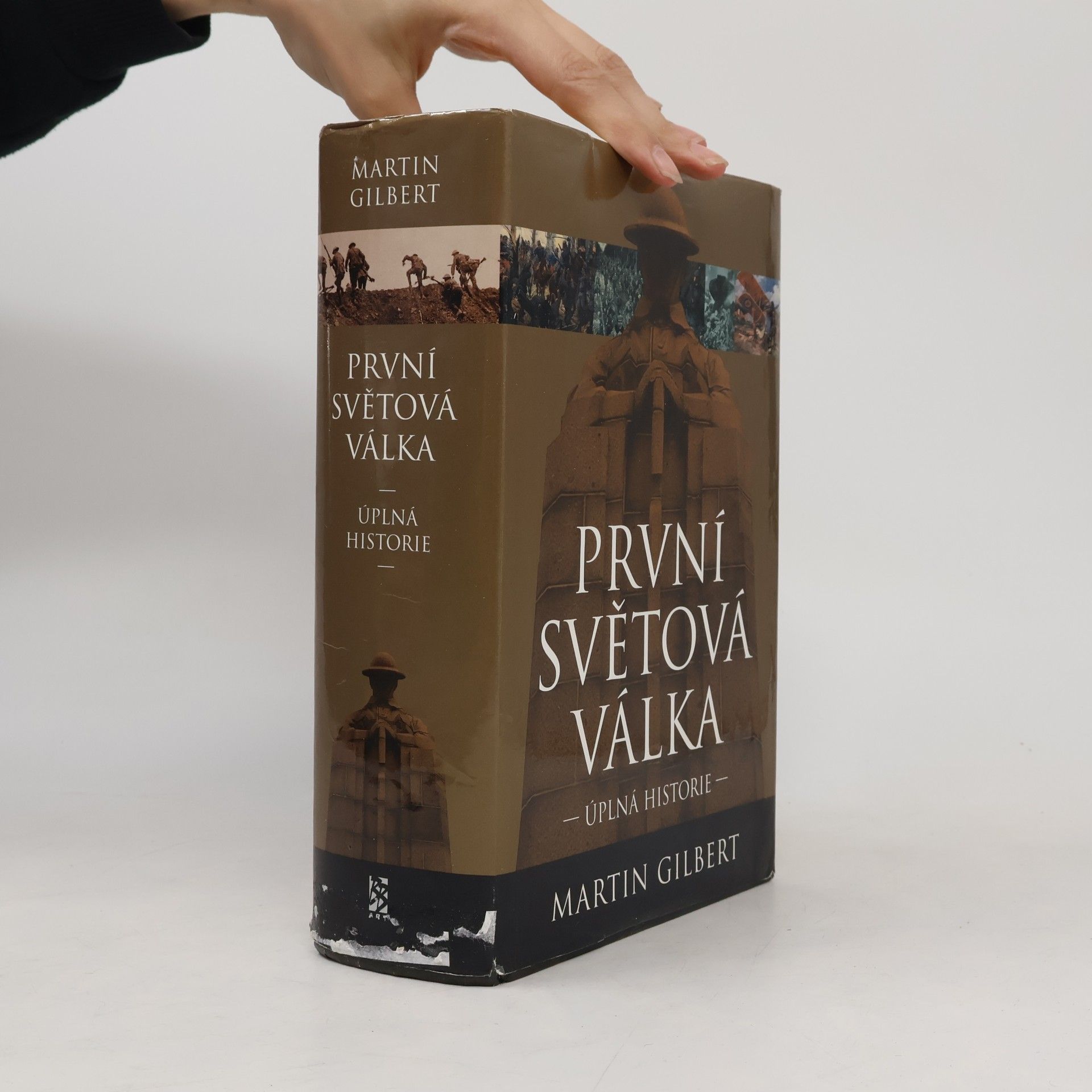 Zdeněk Hron První světová válka : úplná historie