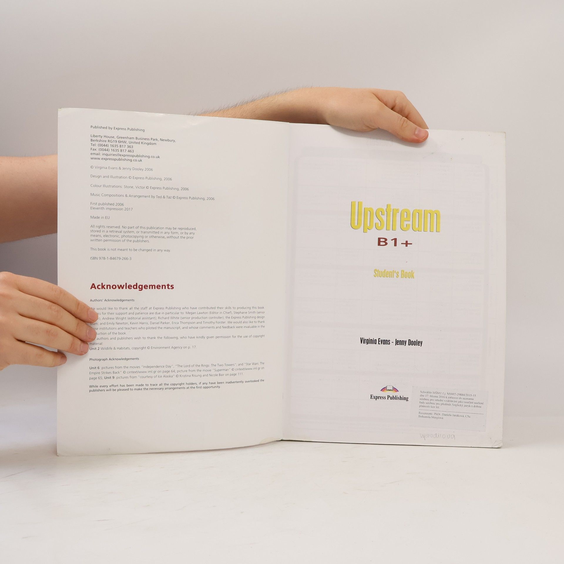 Virginia Evans Upstream : Level B1+. Student's book