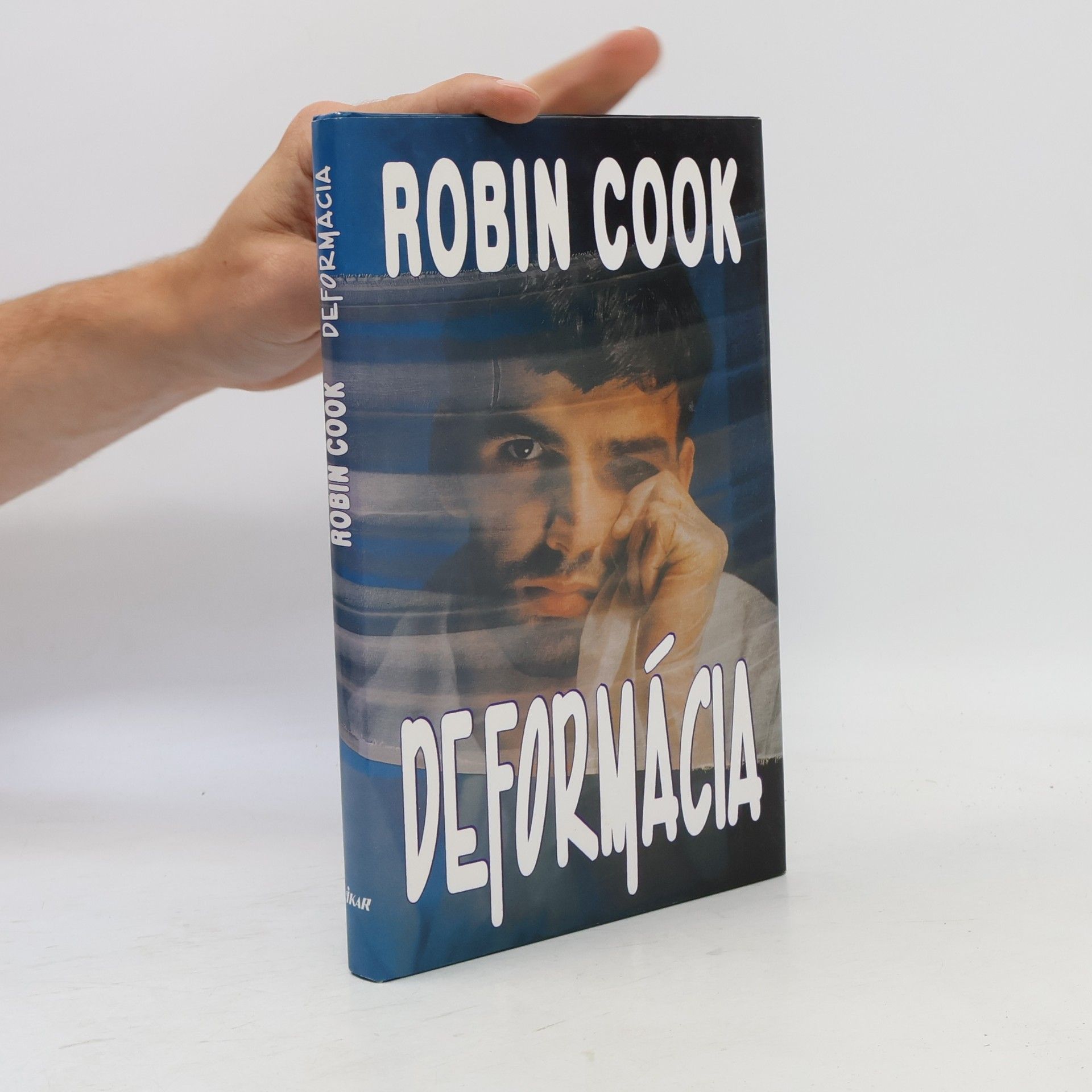 Robin Cook Deformácia