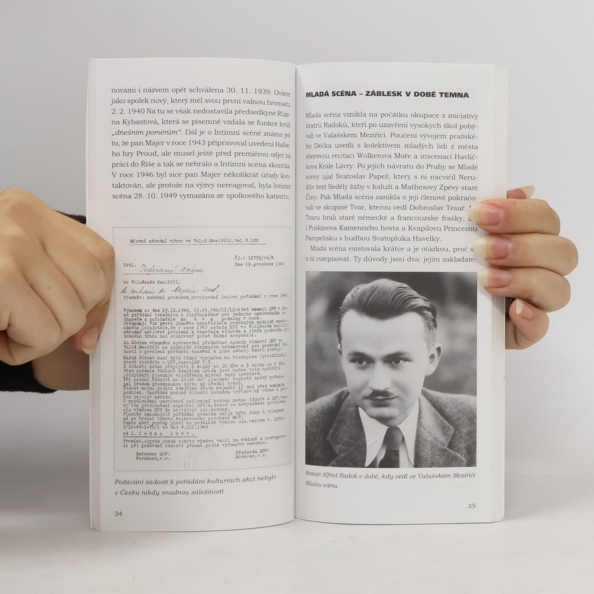 Josef Fabián Otevřená opona aneb Historie valašskomeziříčských ochotnických divadel