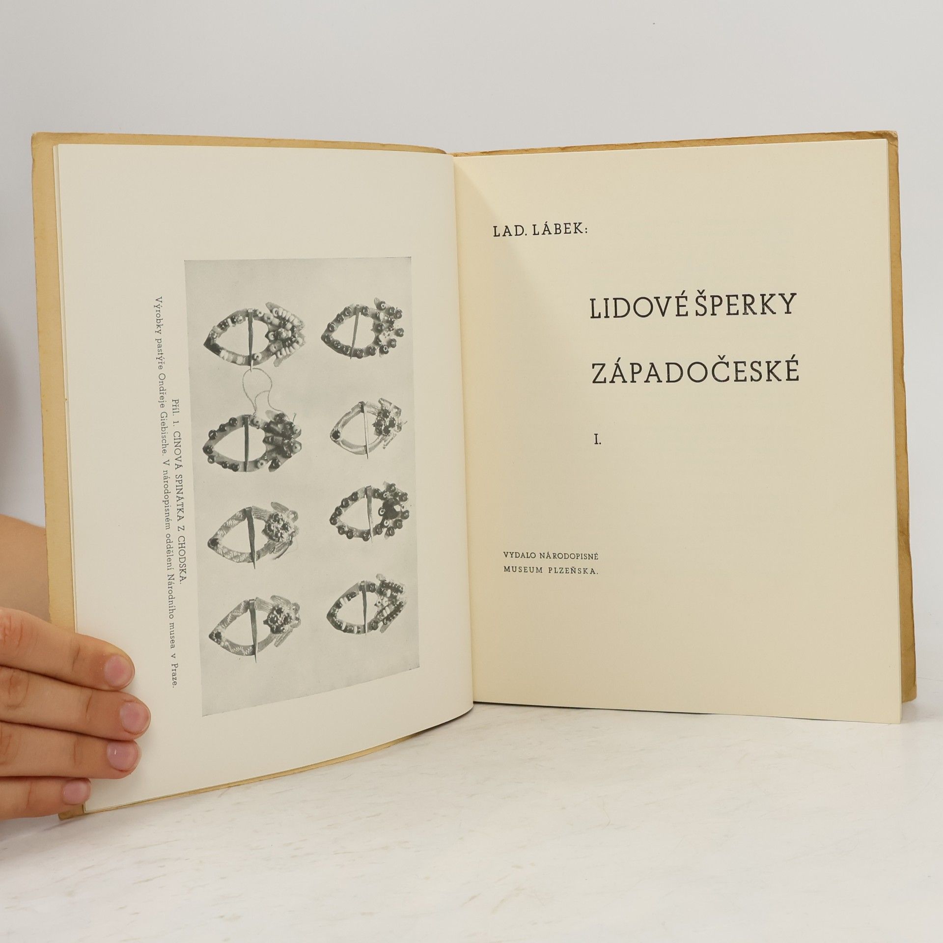 Ladislav Lábek Lidové šperky západočeské I.