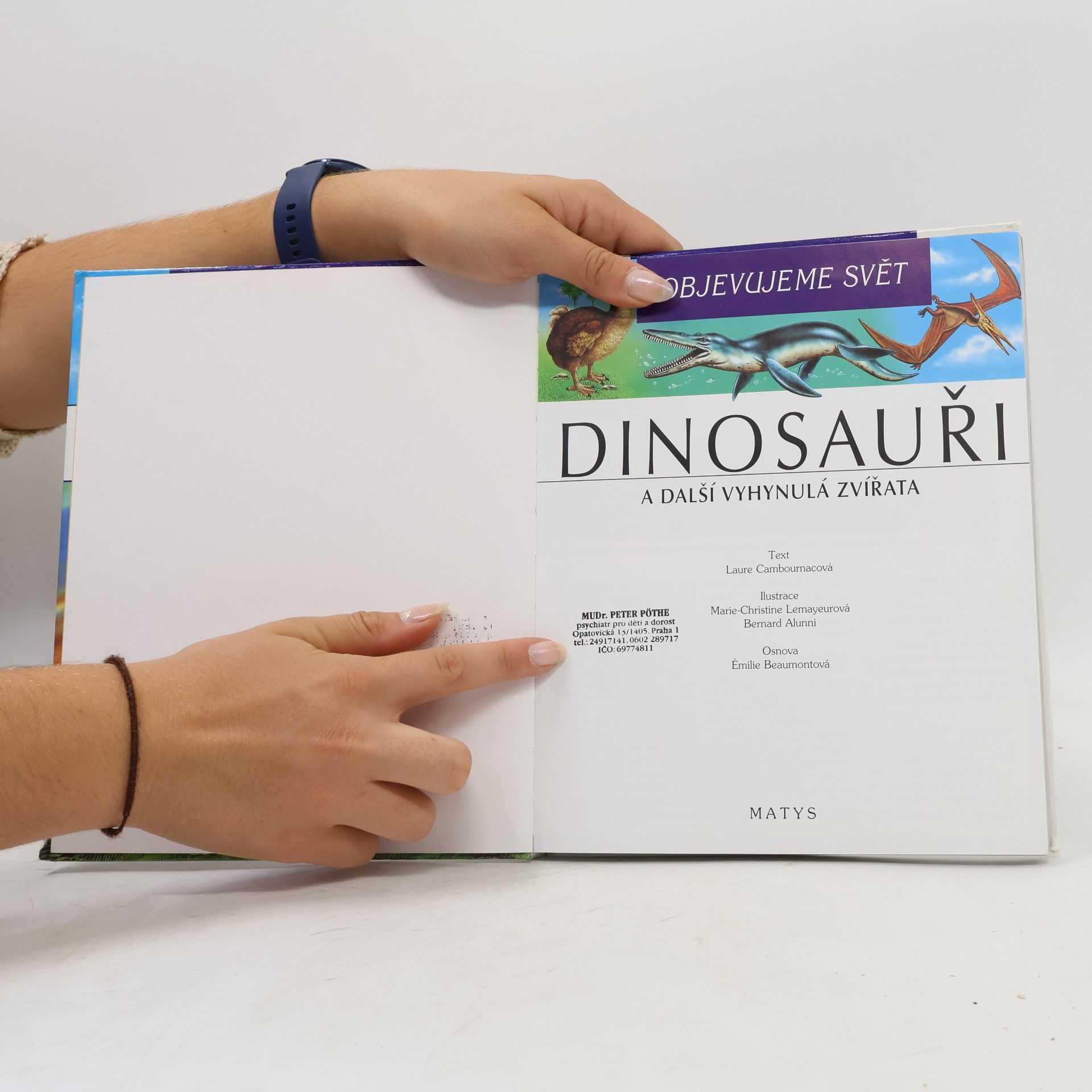 Laure Cambournac Dinosauři a další vyhynulá zvířata