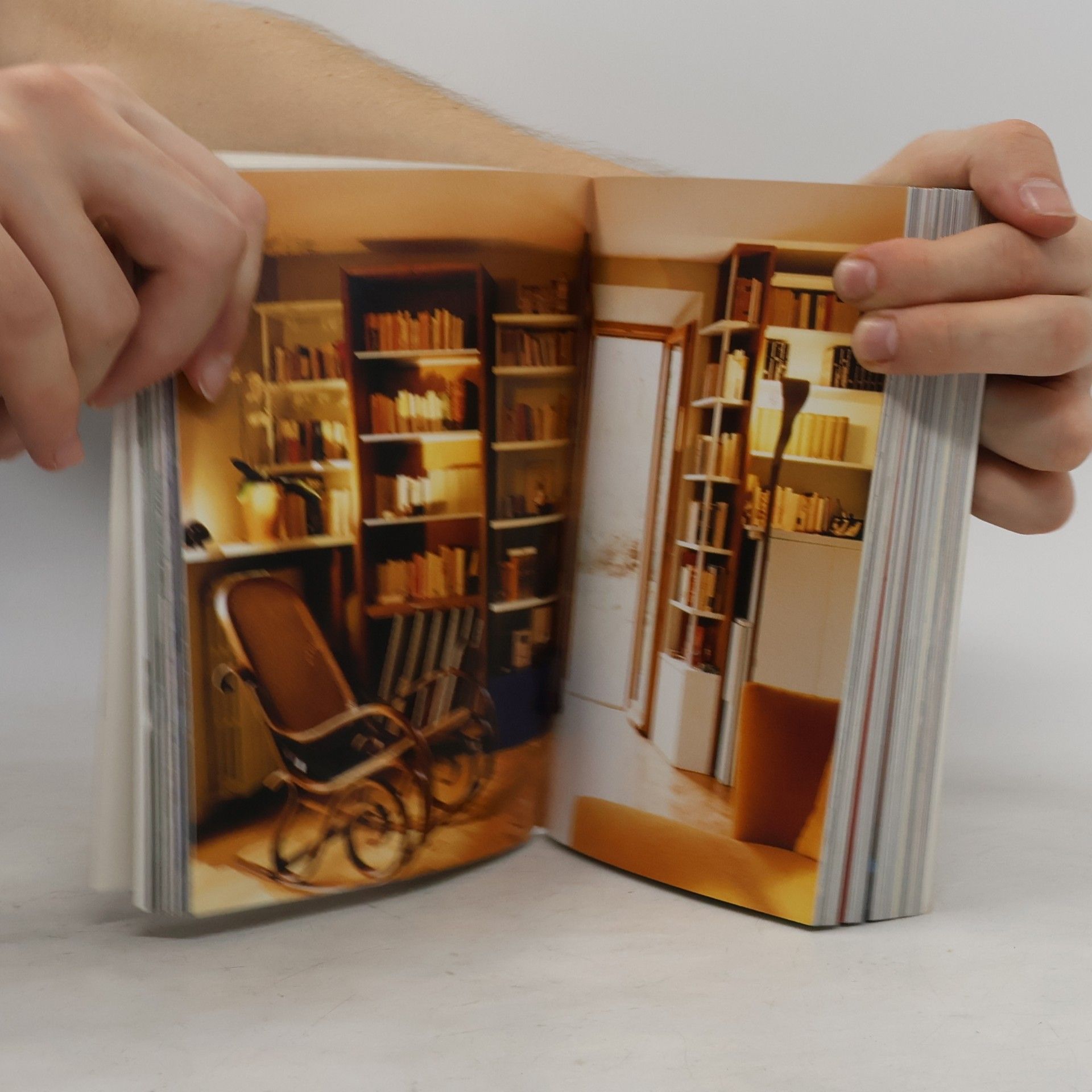 Laura Andreini Italian interior design : Italian interiors 1990-1999 = Italienische Interieurs 1990-1999
