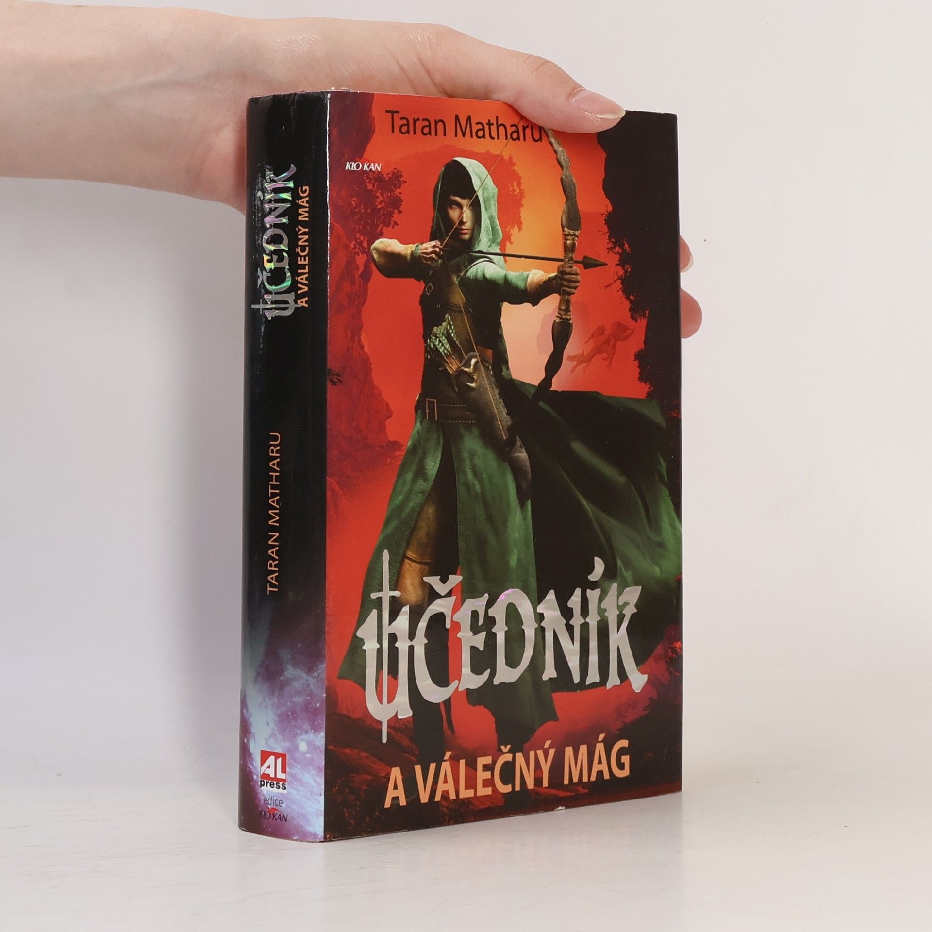Taran Matharu Učedník a válečný mág