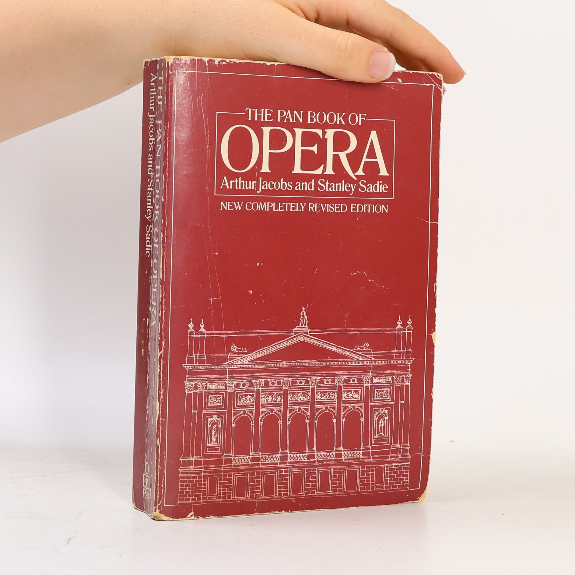 The Pan Book of Opera