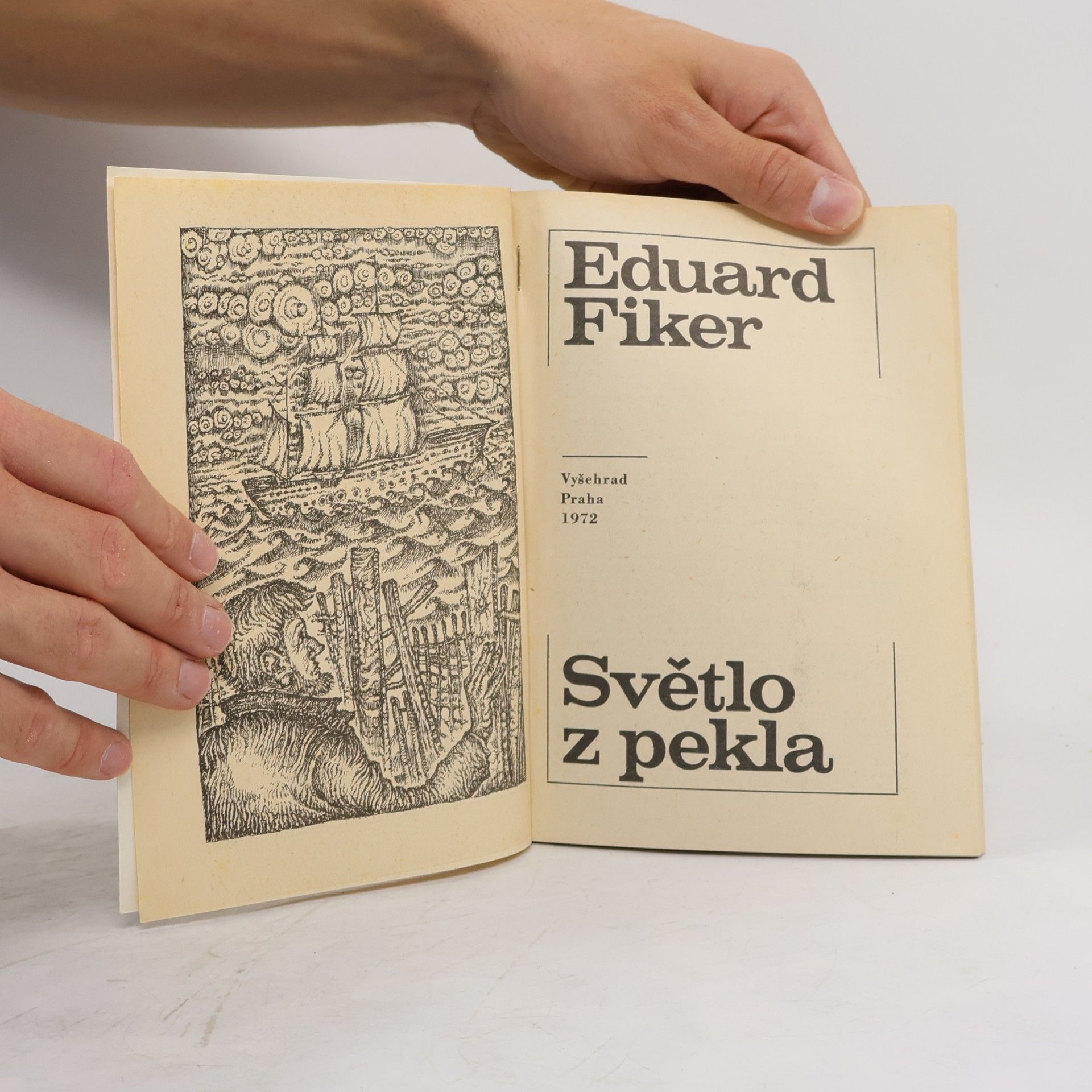Eduard Fiker Světlo z pekla