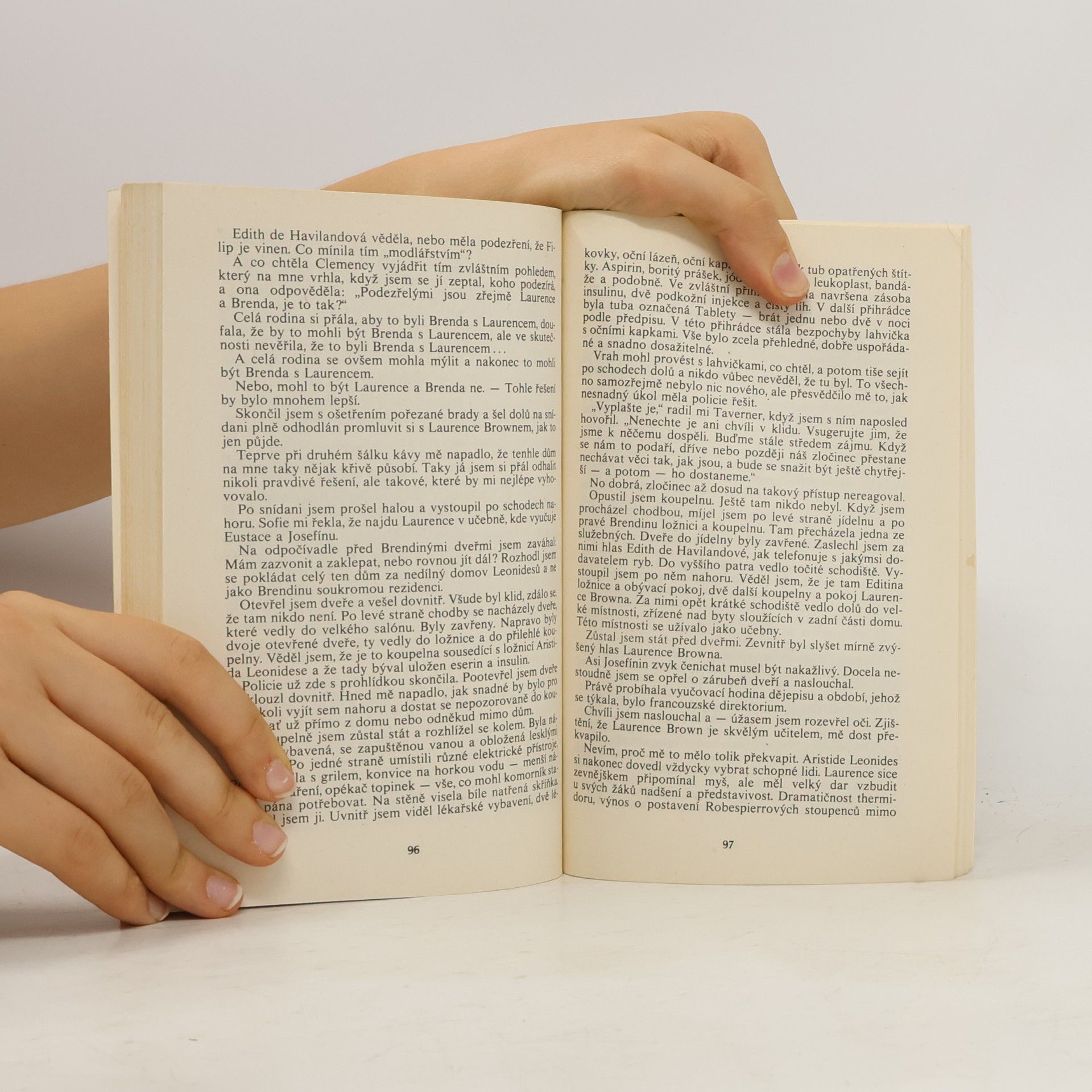 Agatha Christie Hadí doupě