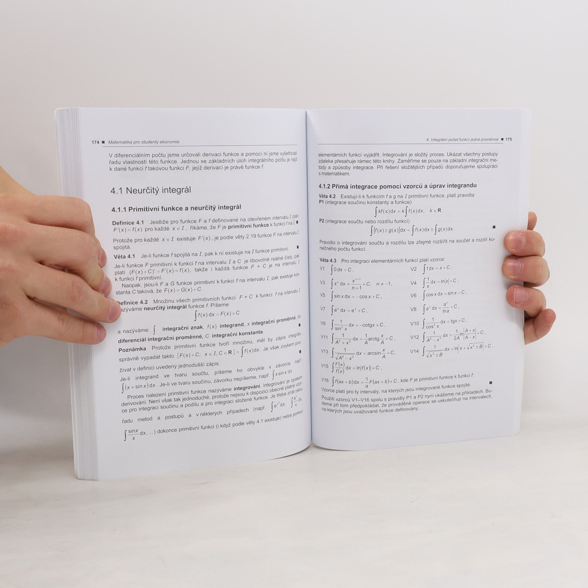 Jiří Moučka Matematika pro studenty ekonomie