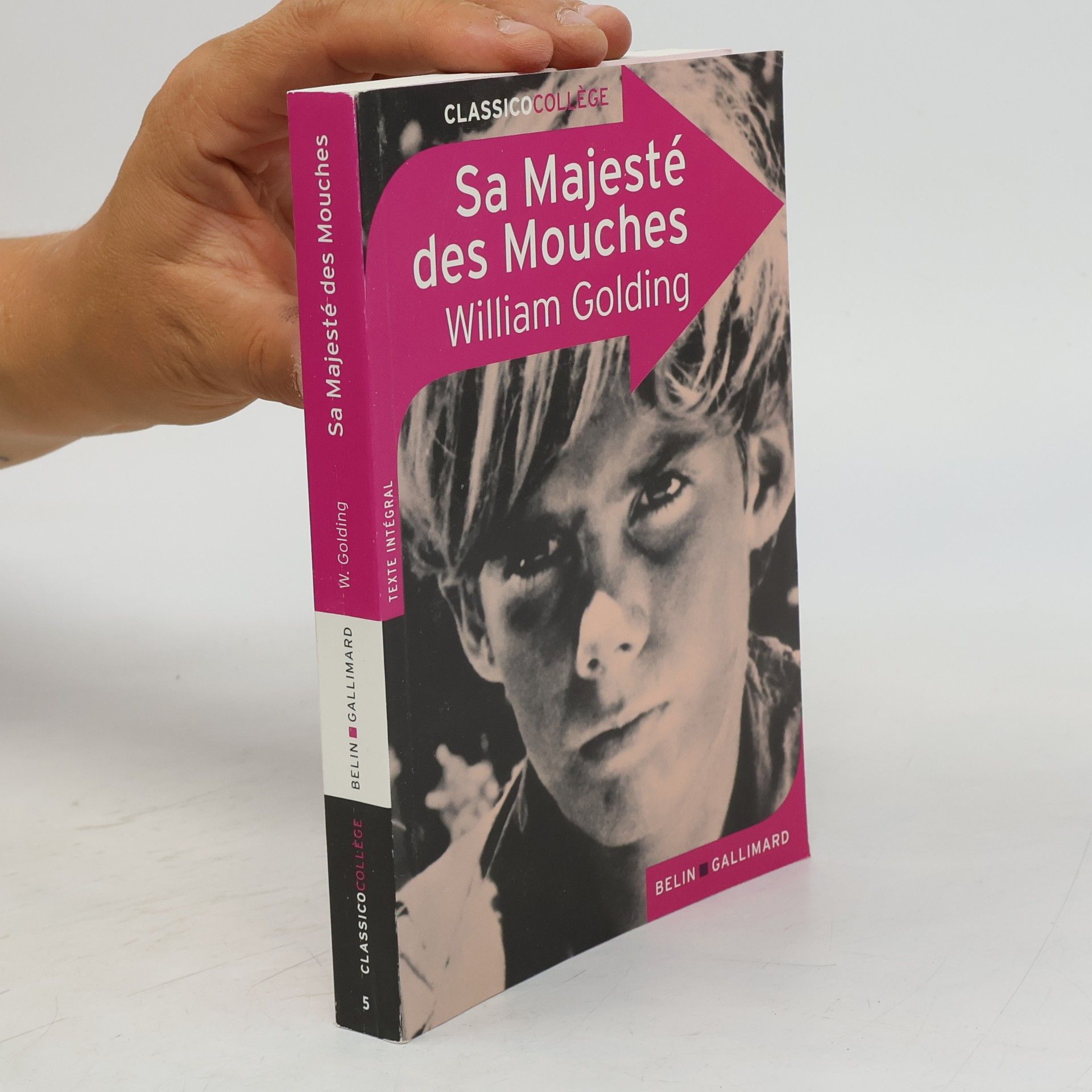 Nicolas Saulais ClassicoCollège - 5: Sa Majesté des Mouches - Texte Intégral