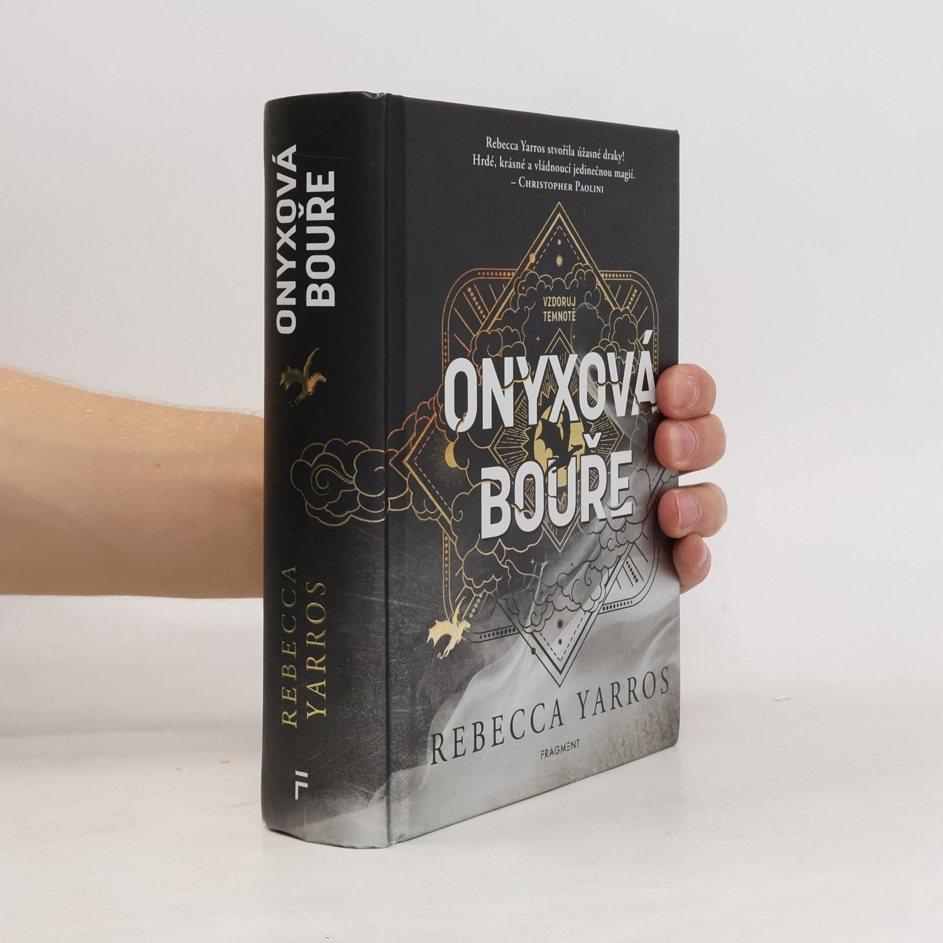 Rebecca Yarros Onyxová bouře