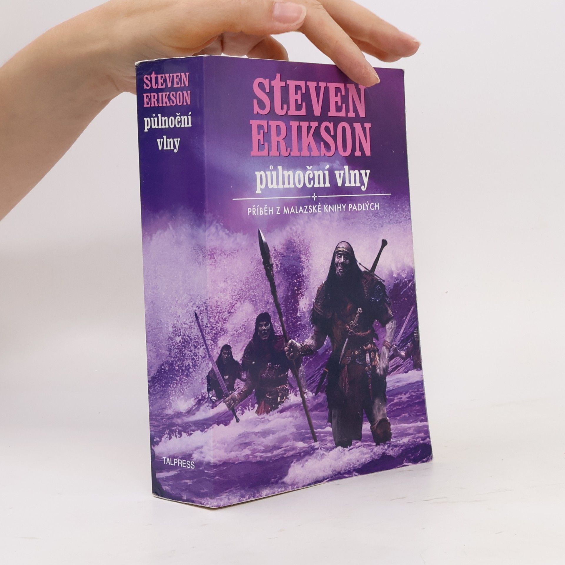 Steven Erikson Půlnoční vlny