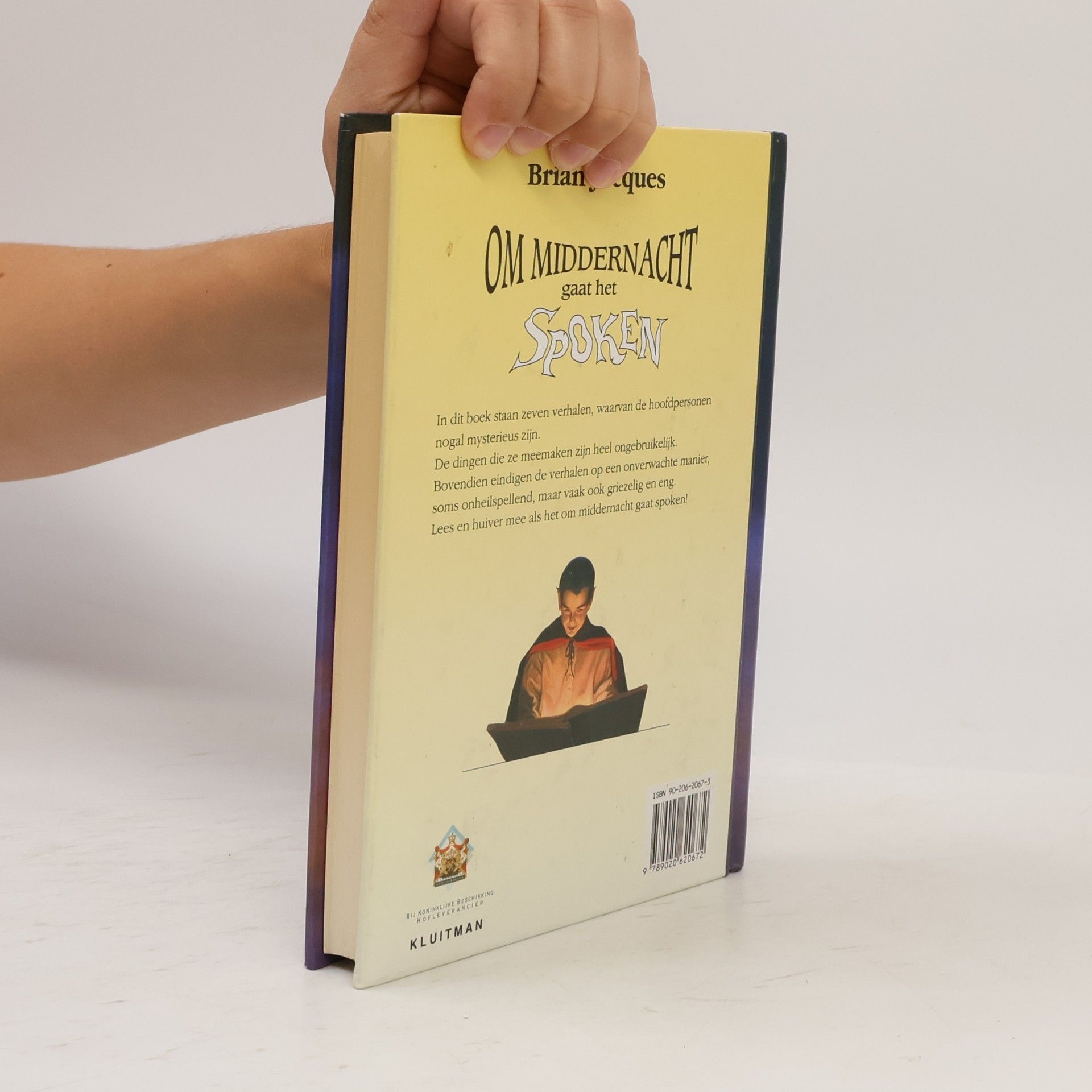 Brian Jacques Om middernacht gaat het spoken
