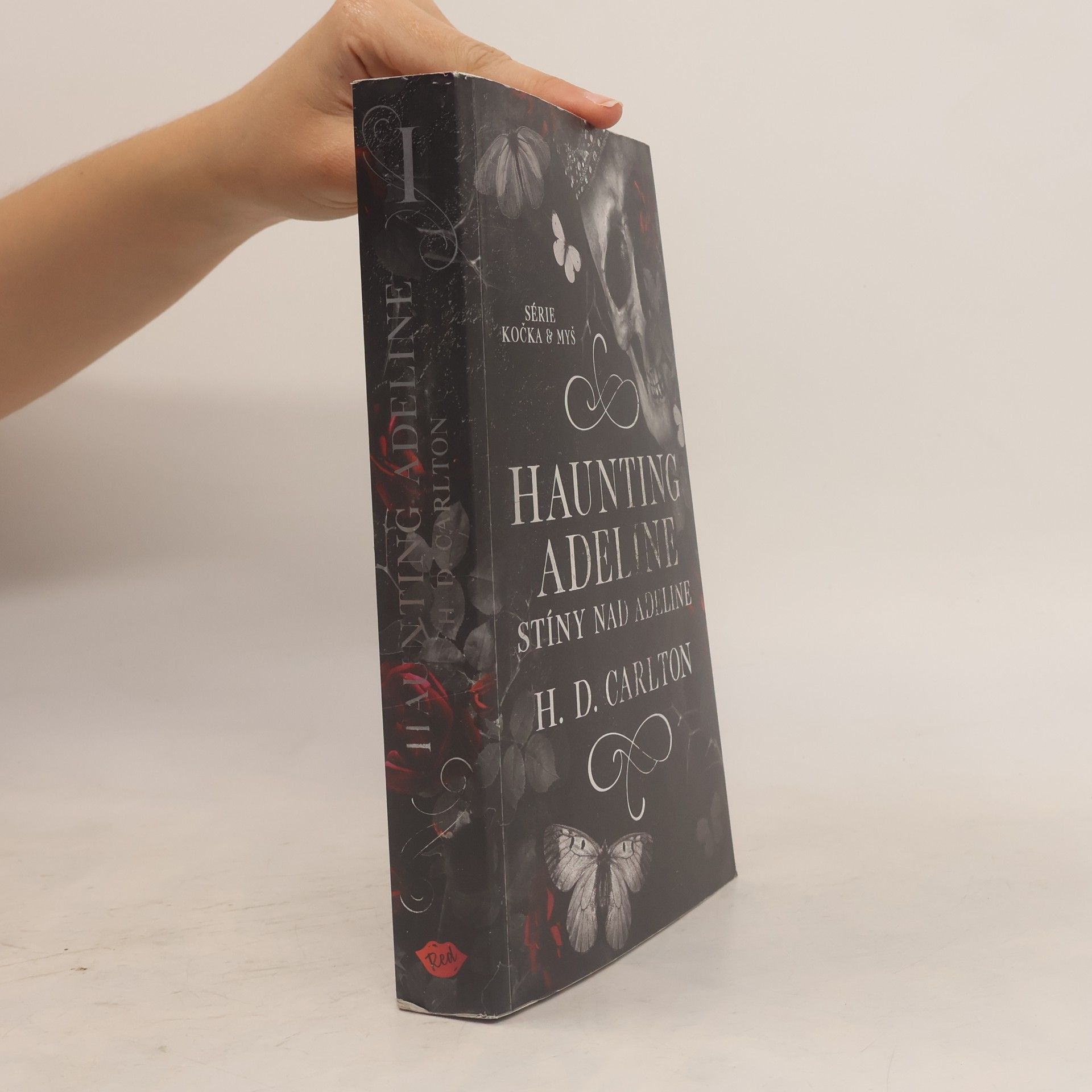 H. D. Carlton Haunting Adeline: Stíny nad Adeline