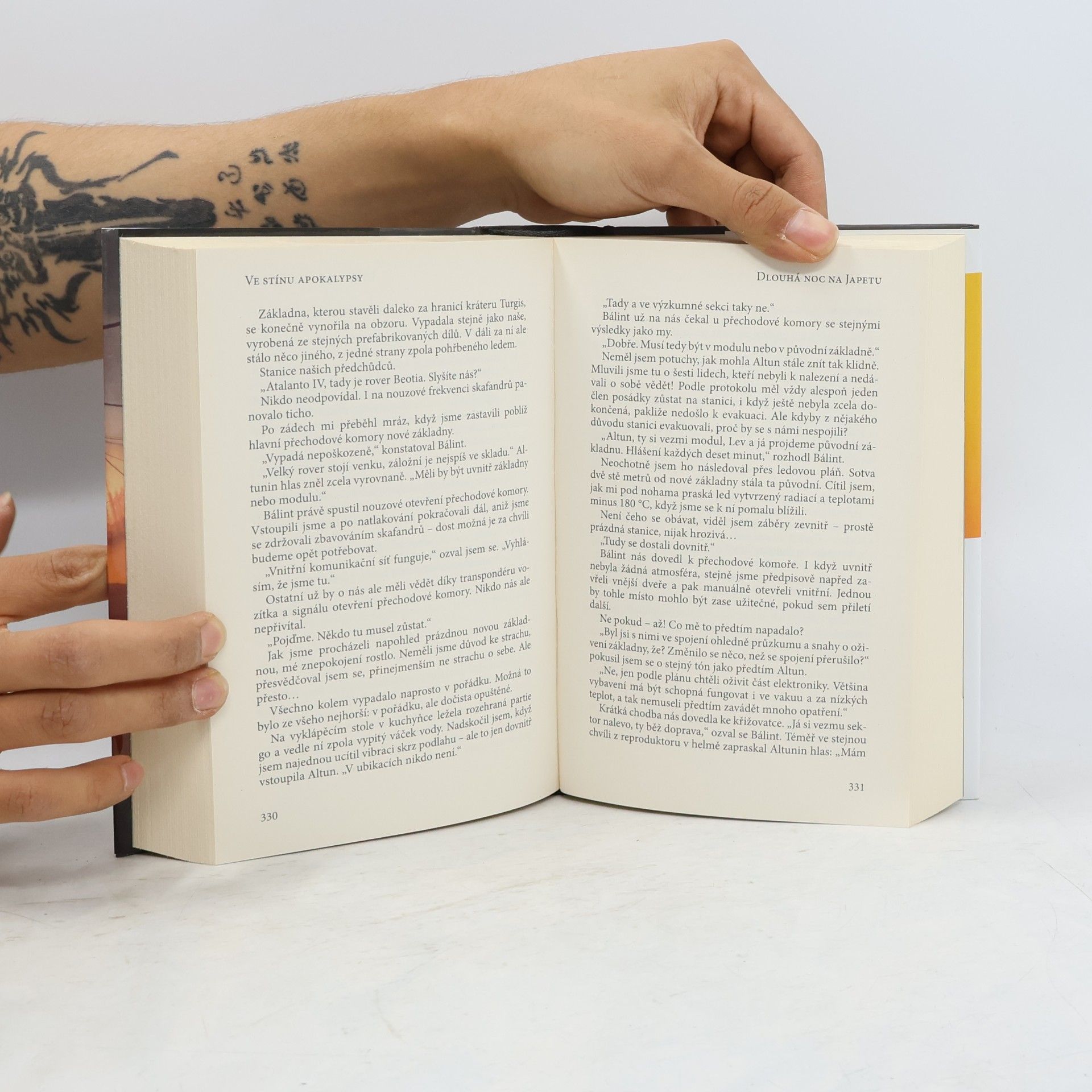 Collectif d'auteurs Ve stínu apokalypsy: Antologie české fantastiky