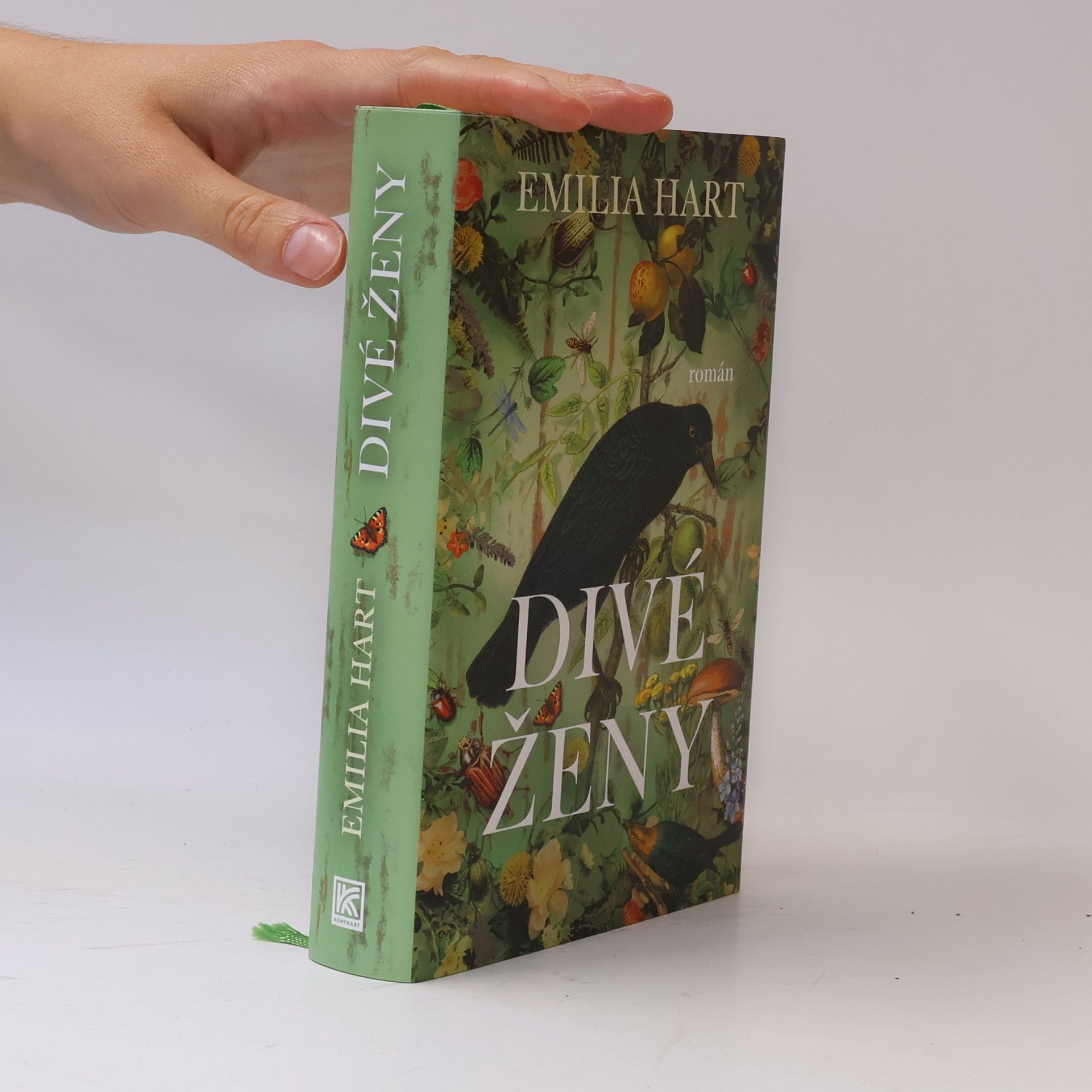 Emilia Hart Divé ženy