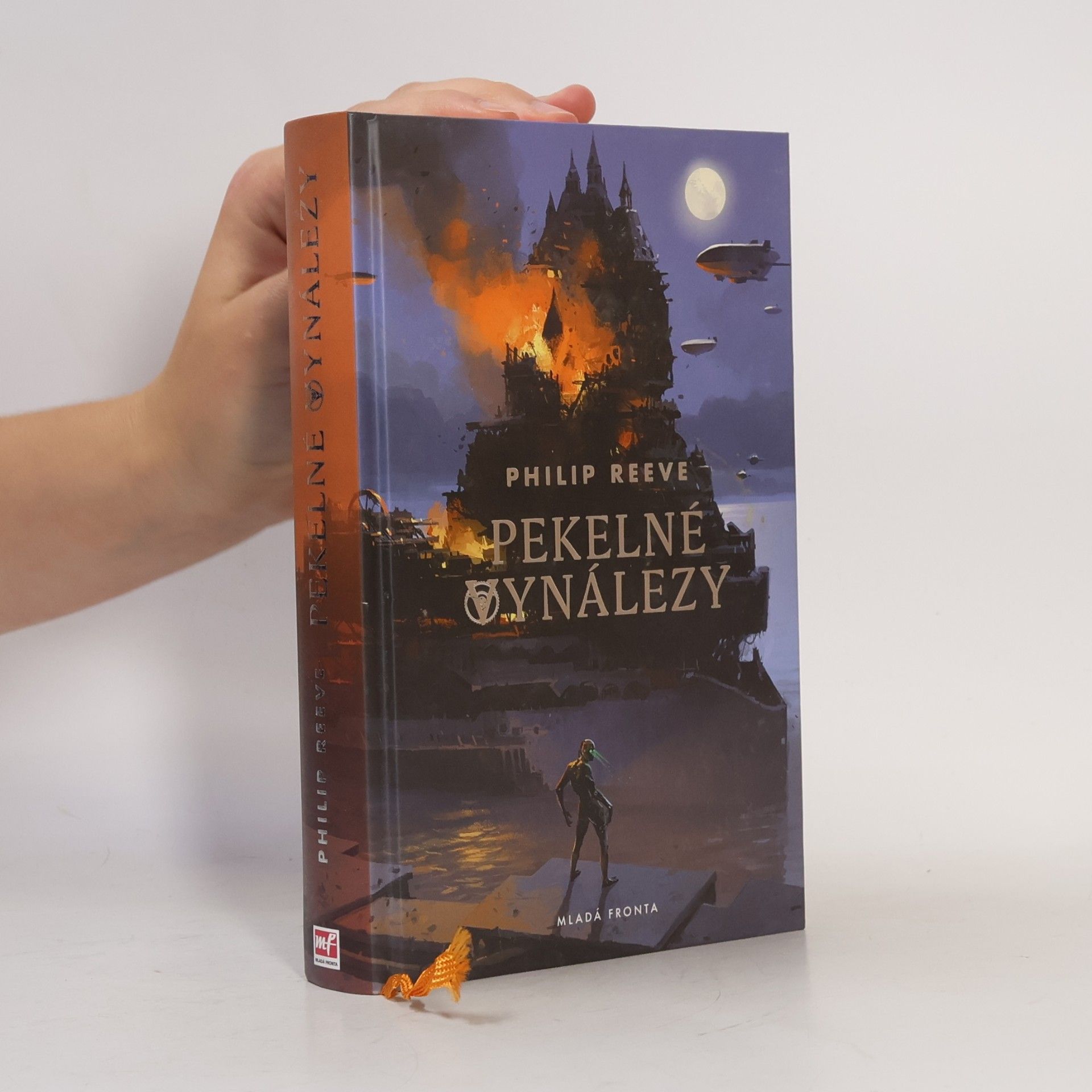 Philip Reeve Pekelné vynálezy. Kroniky hladových měst 3