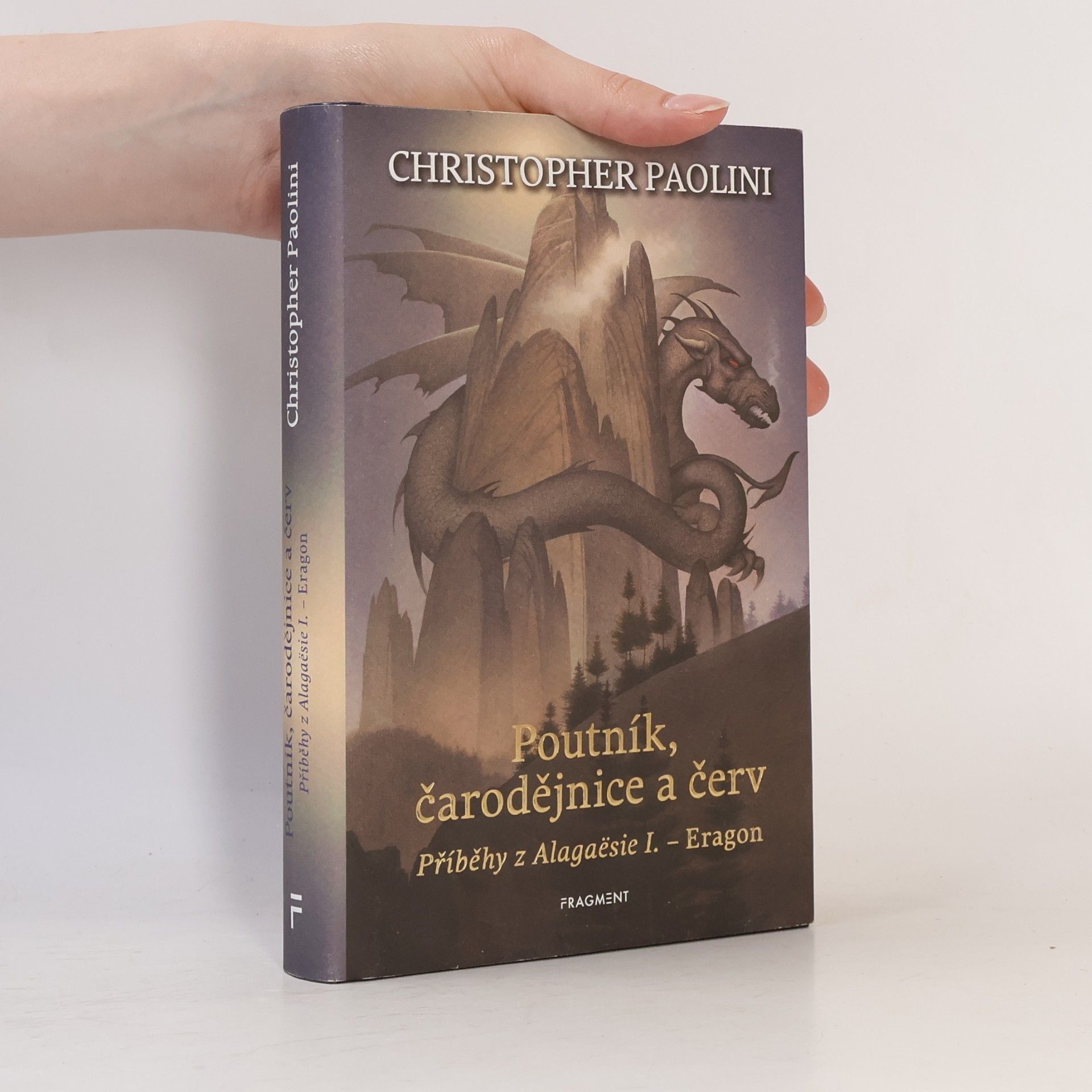 Christopher Paolini Poutník, čarodějnice a červ - Příběhy z Alagaësie I.