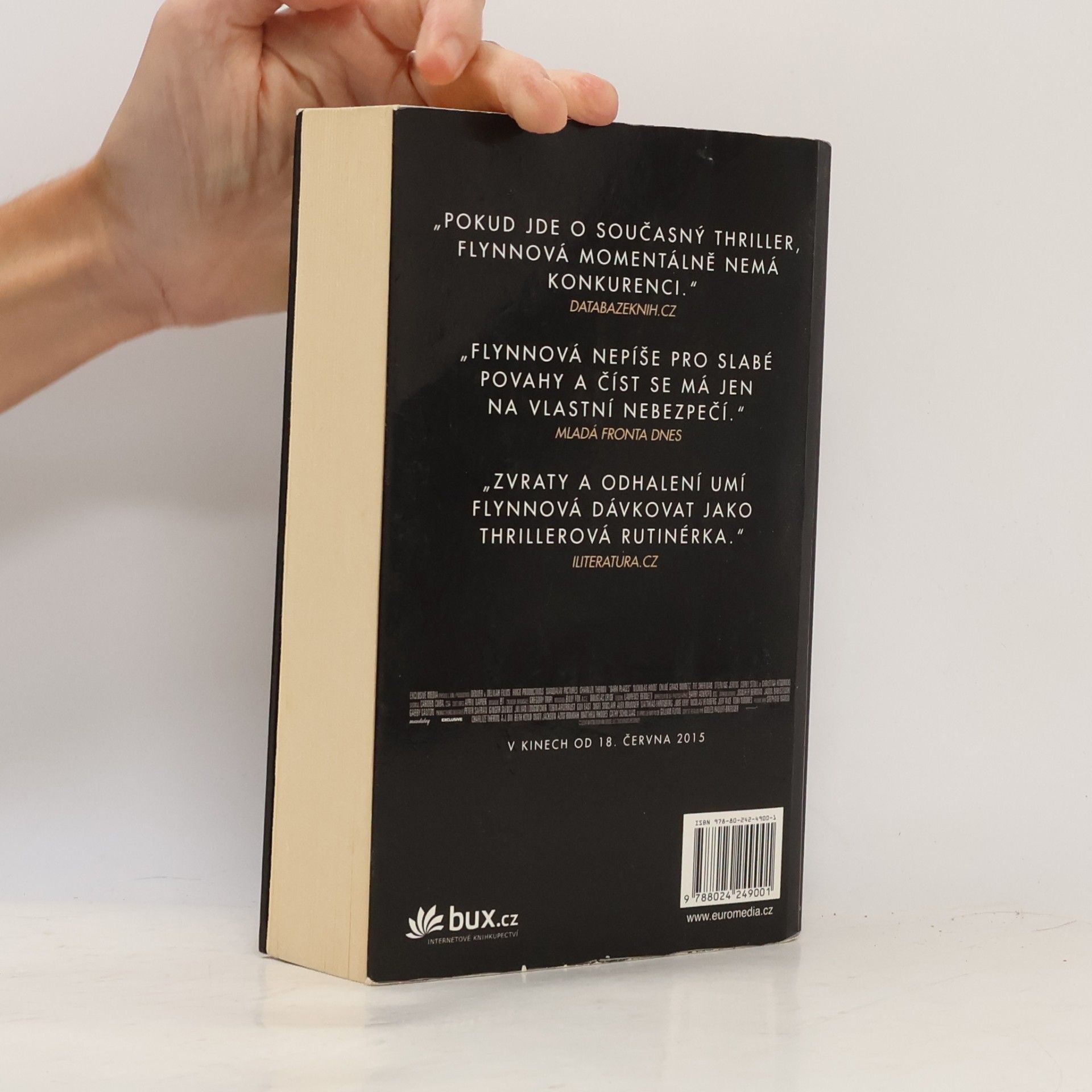 Gillian Flynn Temné kouty