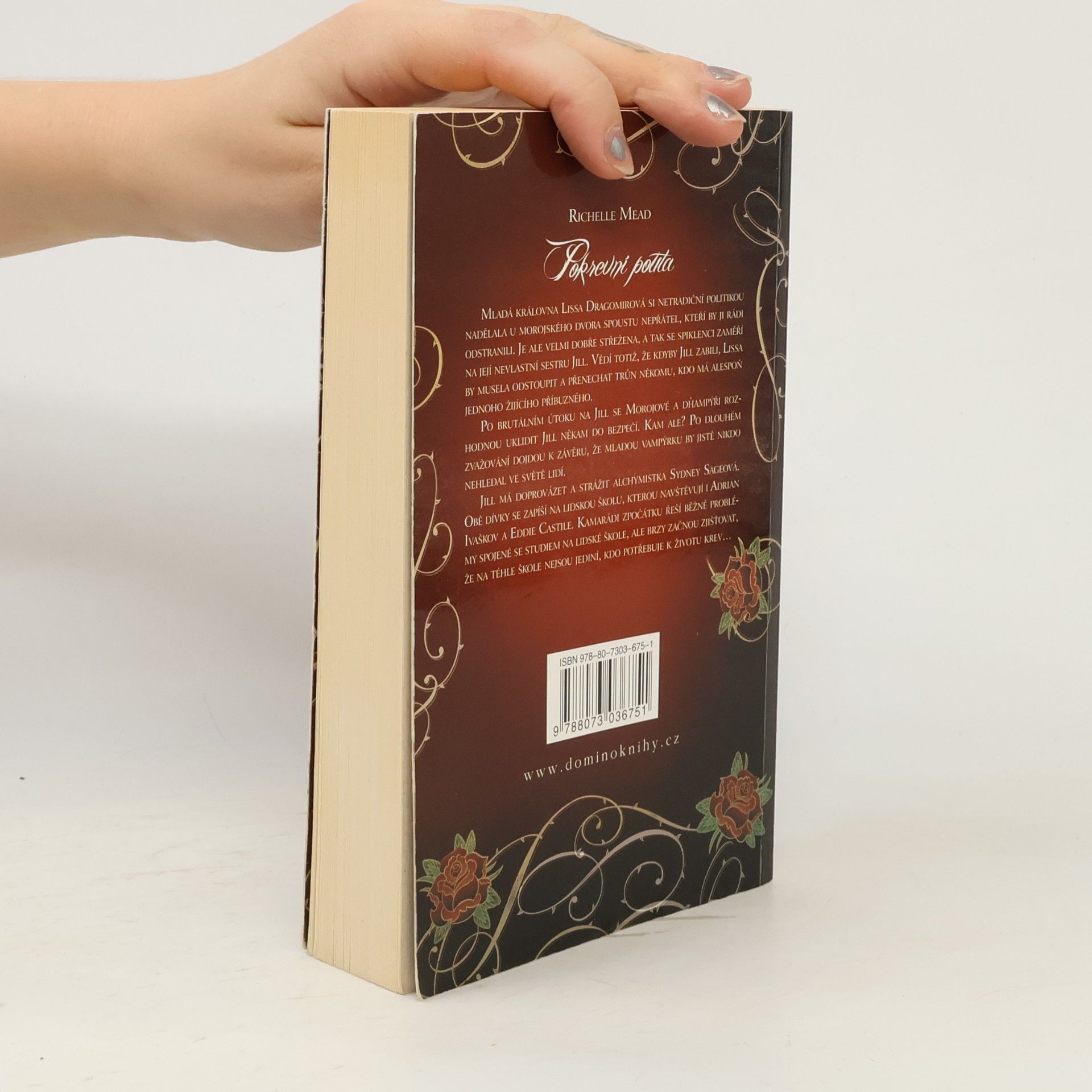 Richelle Mead Pokrevní pouta. 1. díl