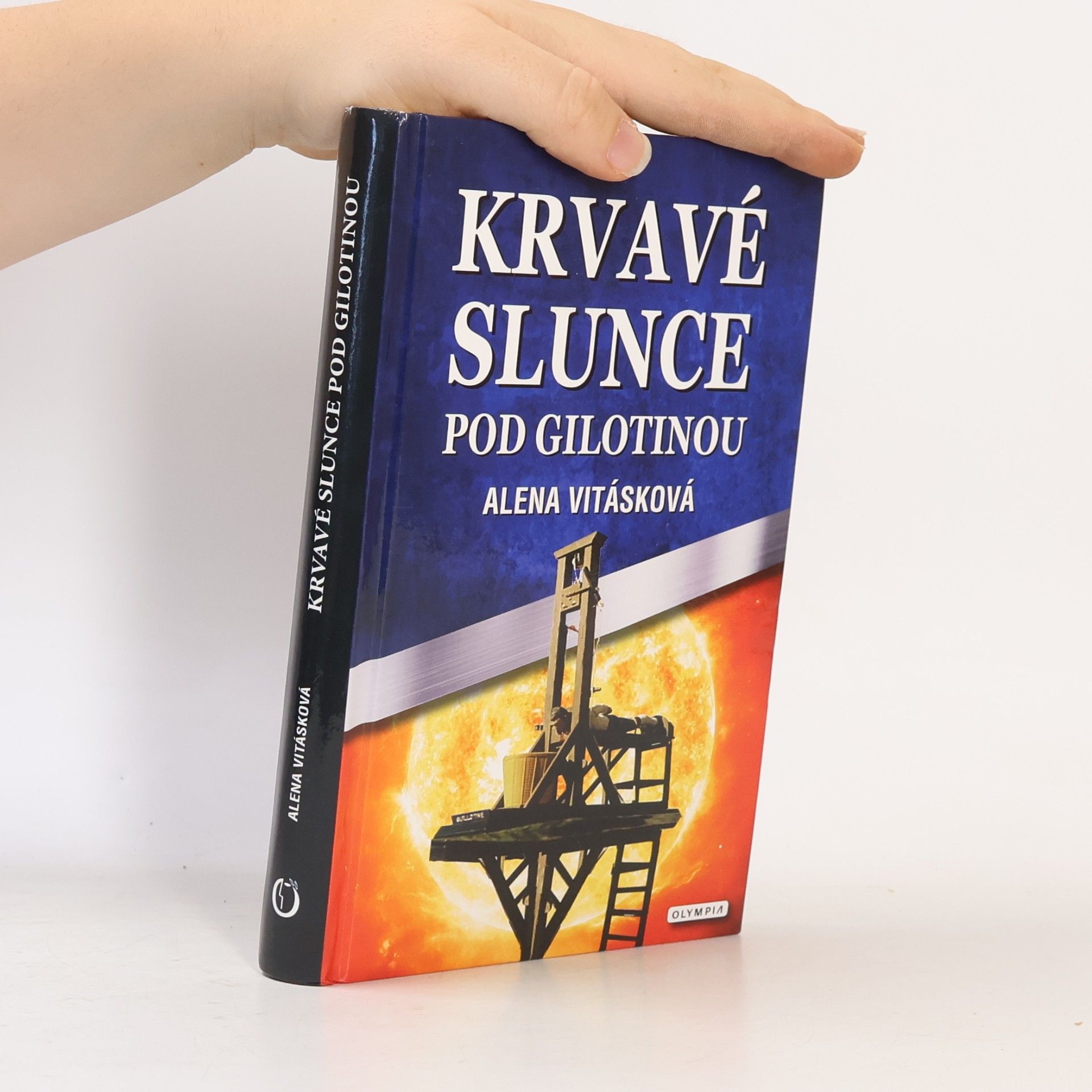 Krvavé slunce pod gilotinou