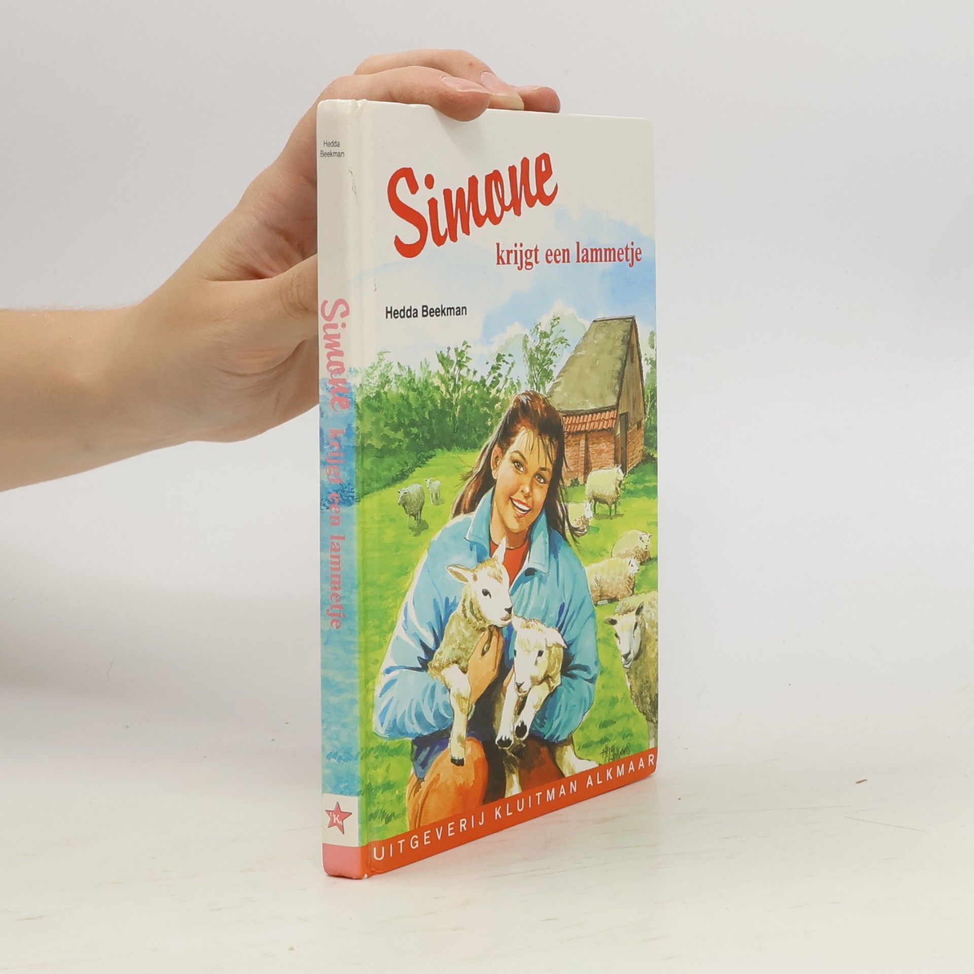 Simone krijgt een lammetje