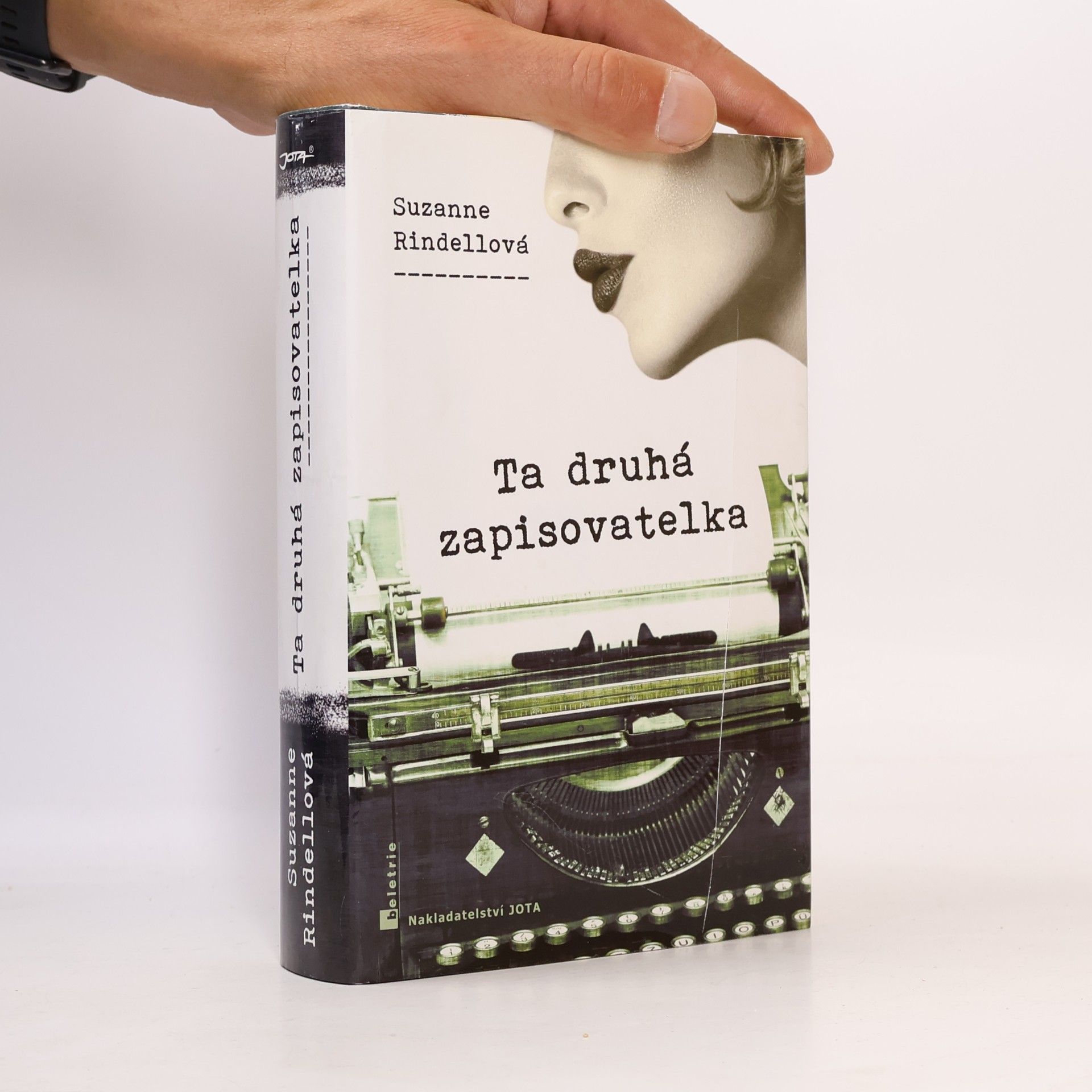Ta druhá zapisovatelka