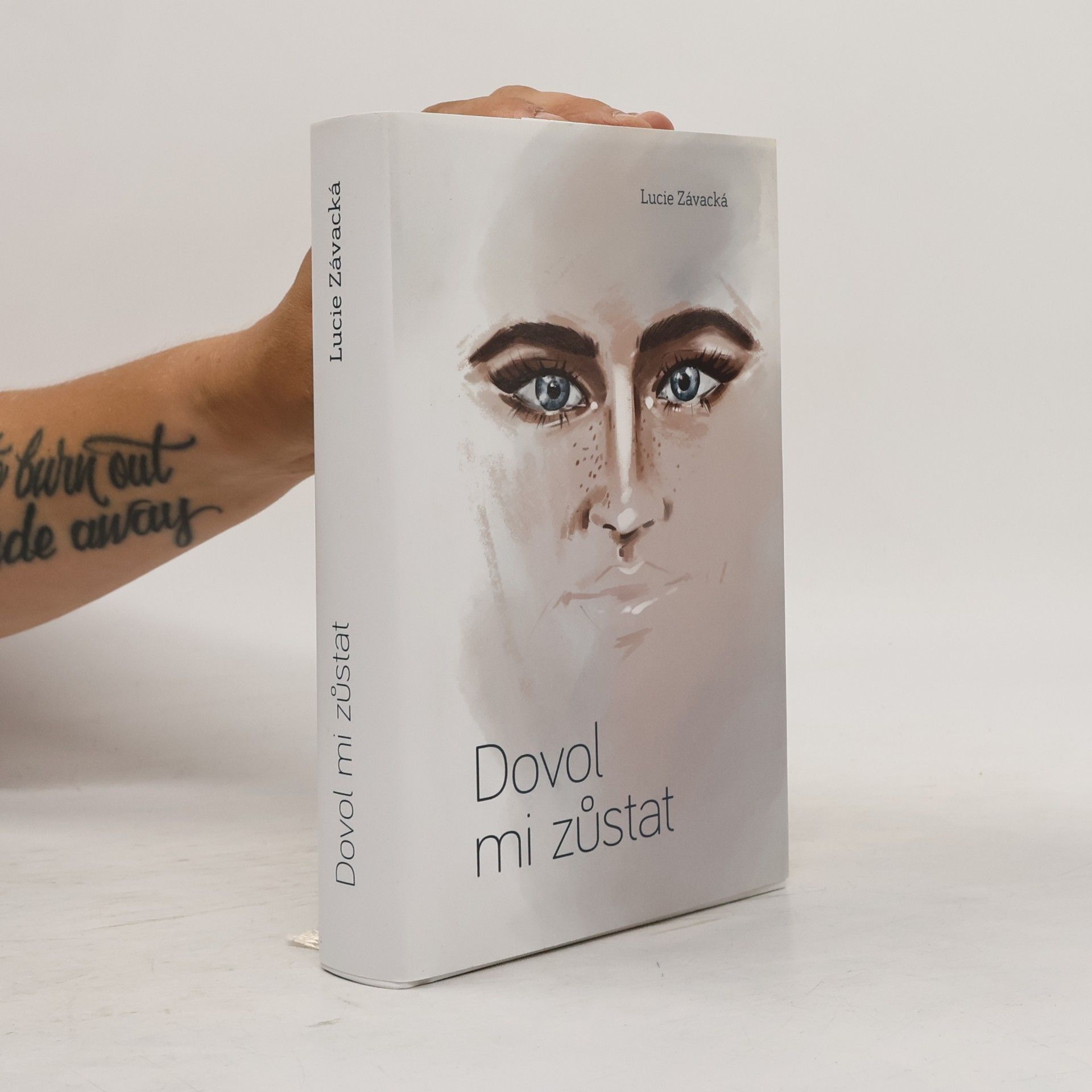 Lucie Závacká Dovol mi zůstat