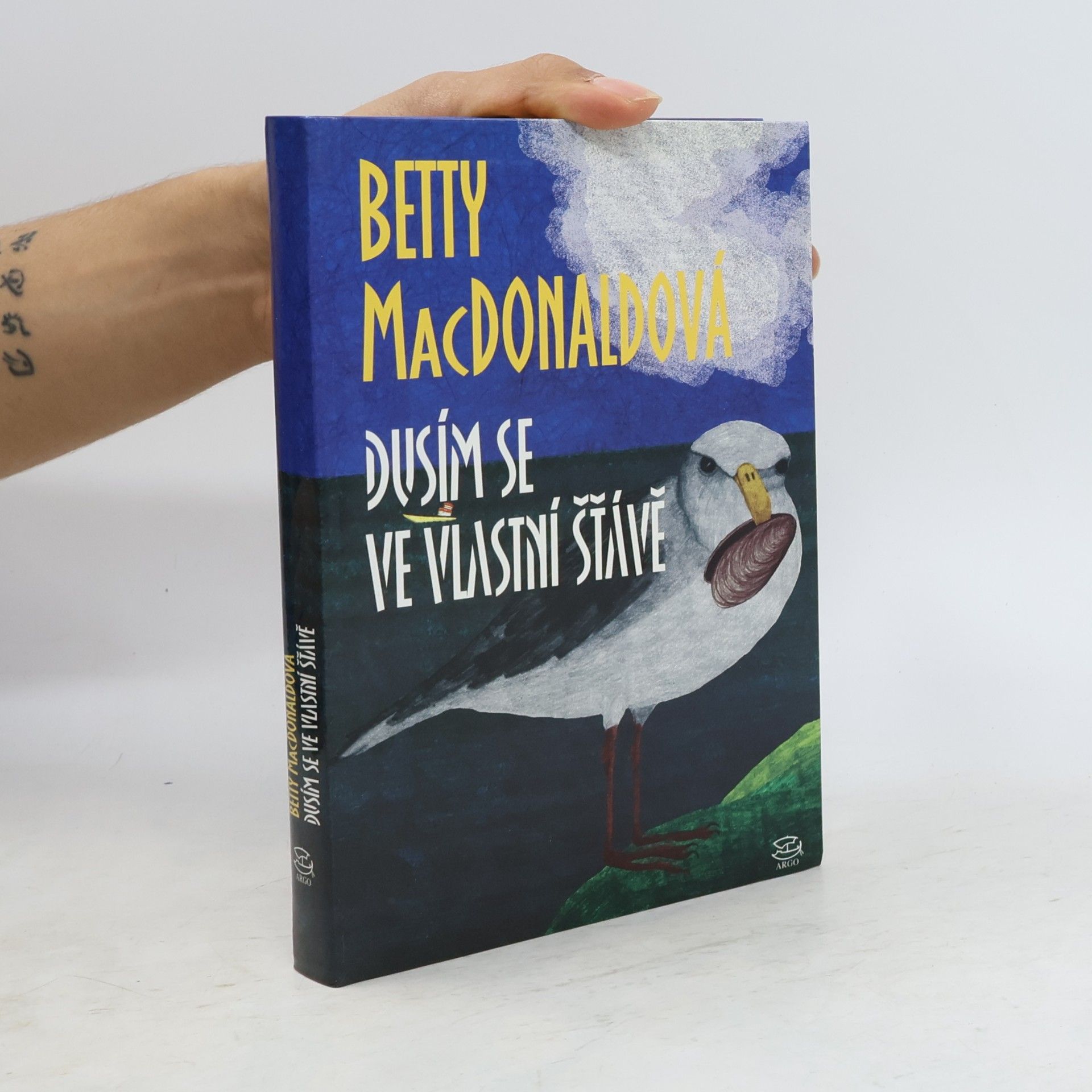 Betty MacDonald Dusím se ve vlastní štávě