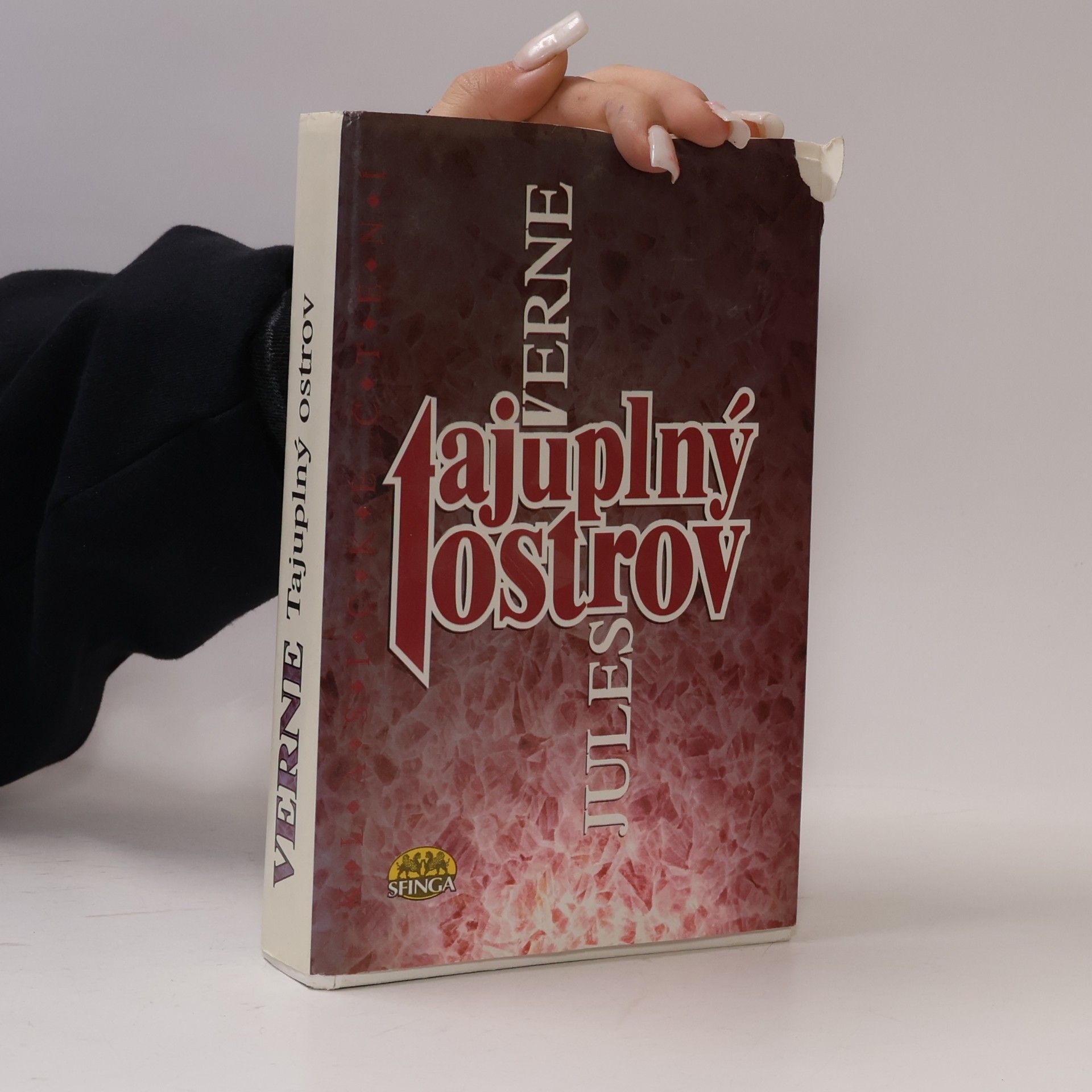 Jules Verne Tajuplný ostrov