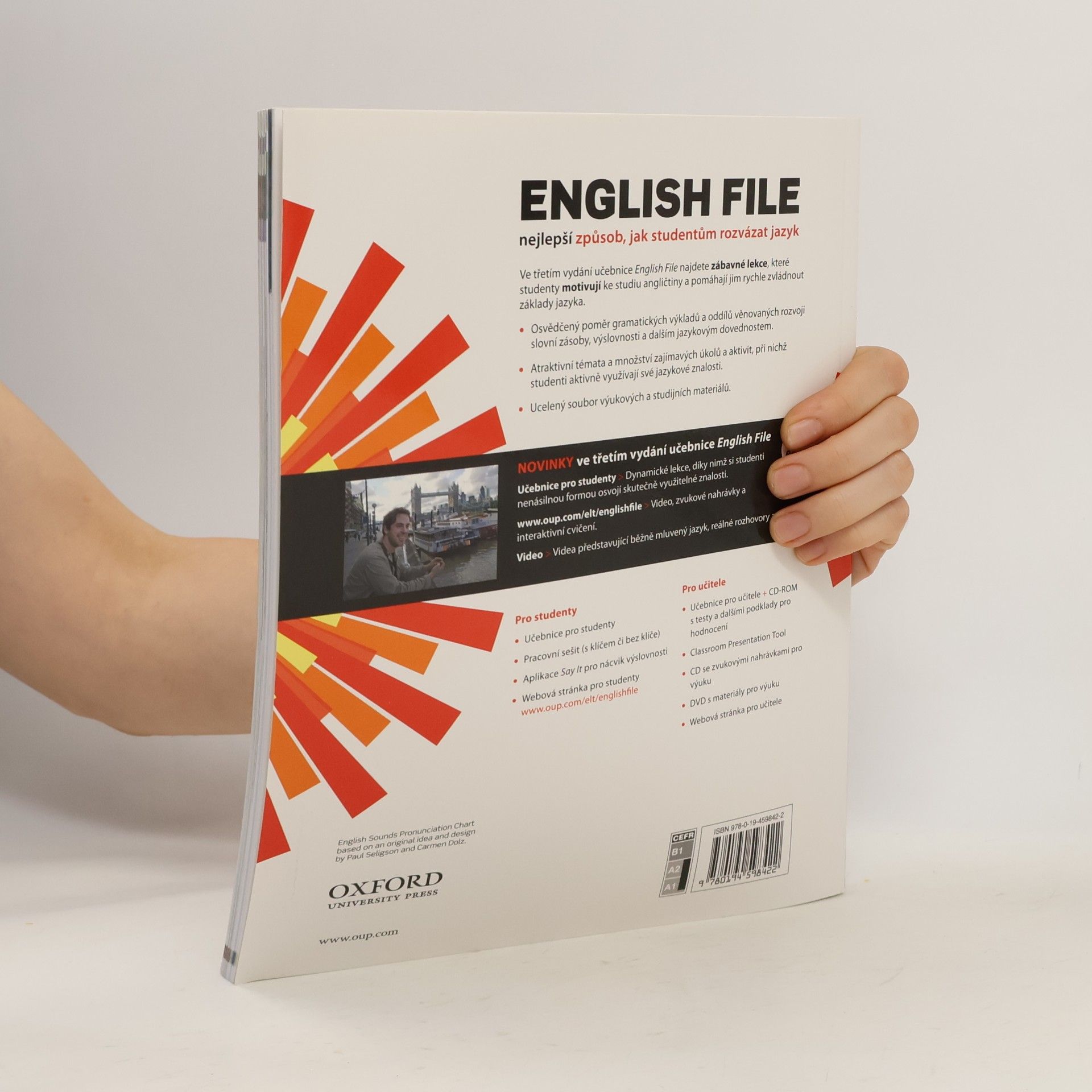 Christina Latham-Koenig English file : Elementary. Student's book