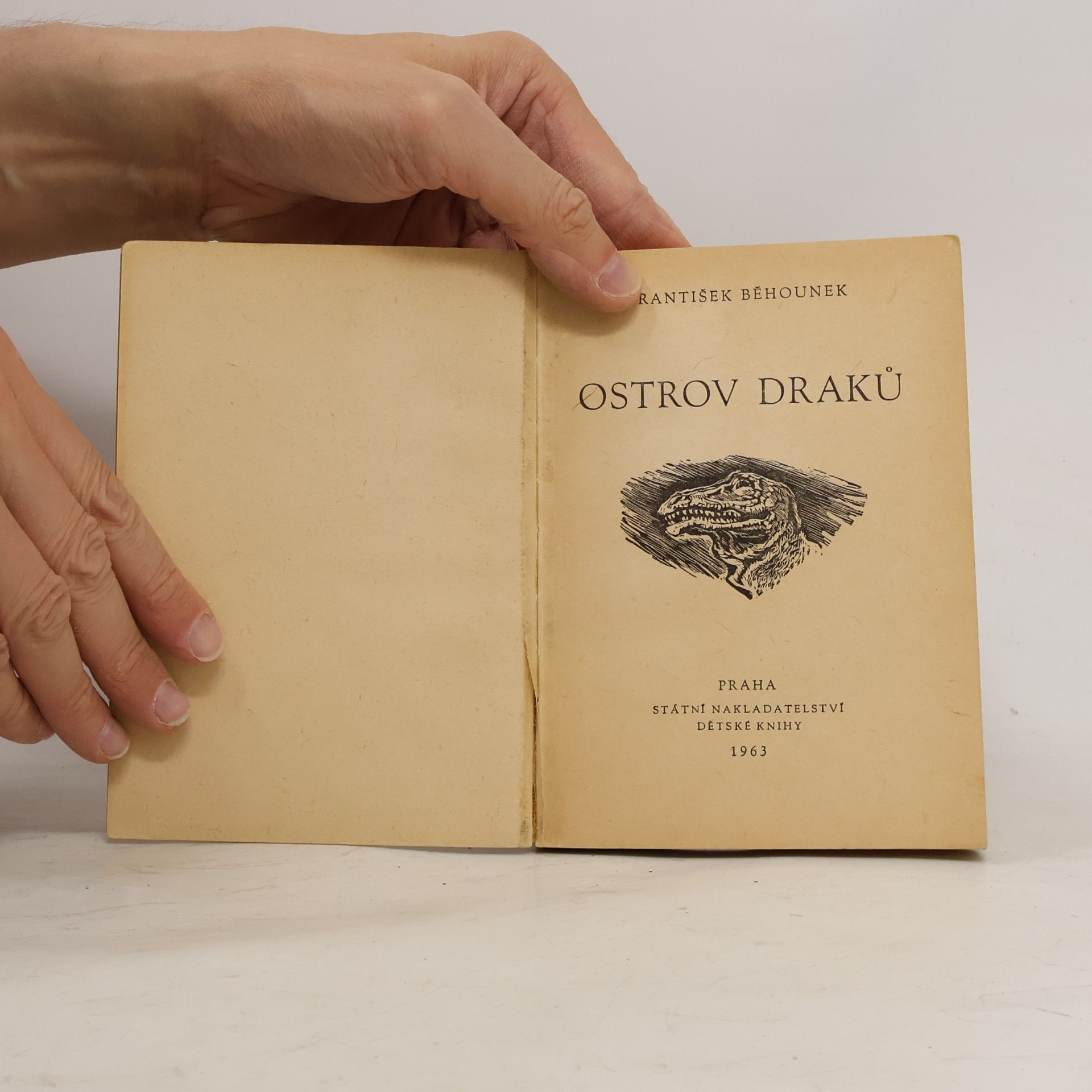 František Běhounek Ostrov draků