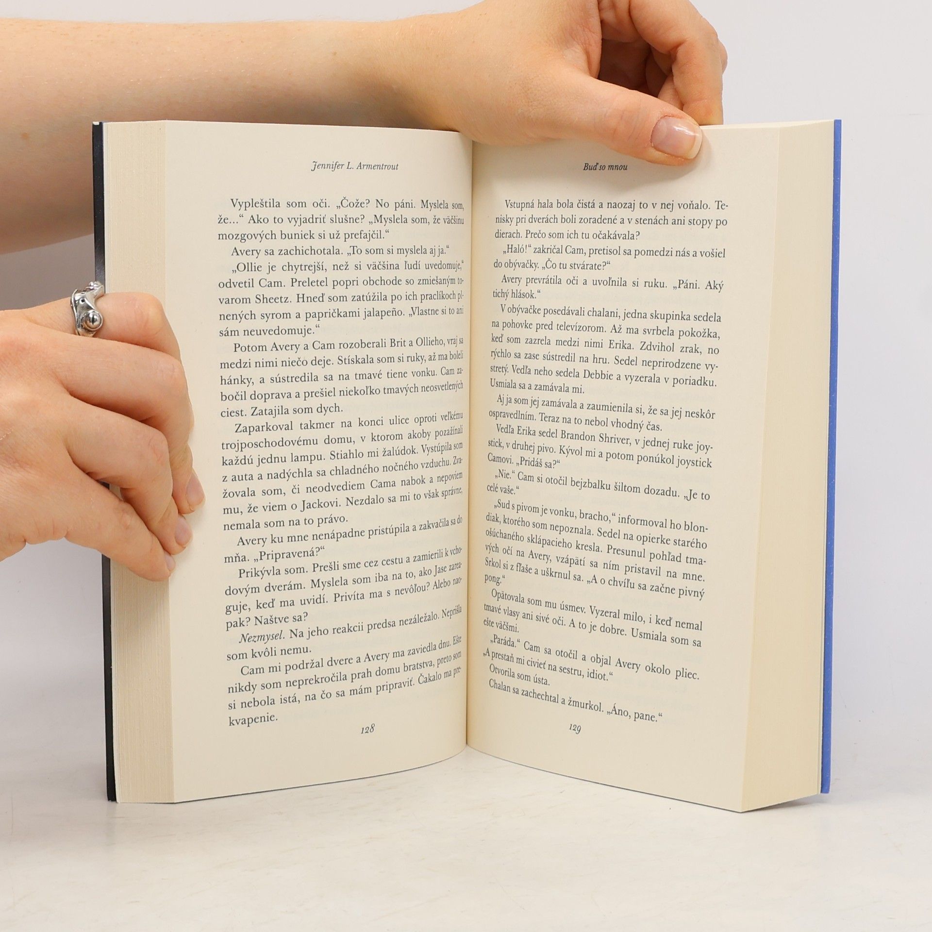 Jennifer Armentrout Buď so mnou - Čo obetujú, aby ostali spolu?