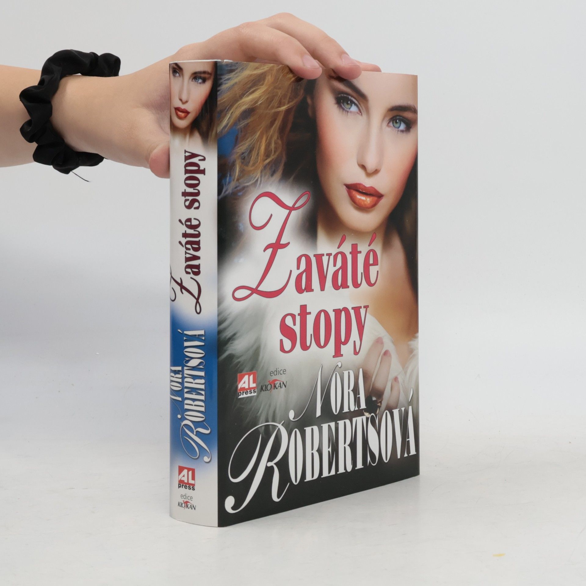 Nora Roberts Zaváté stopy