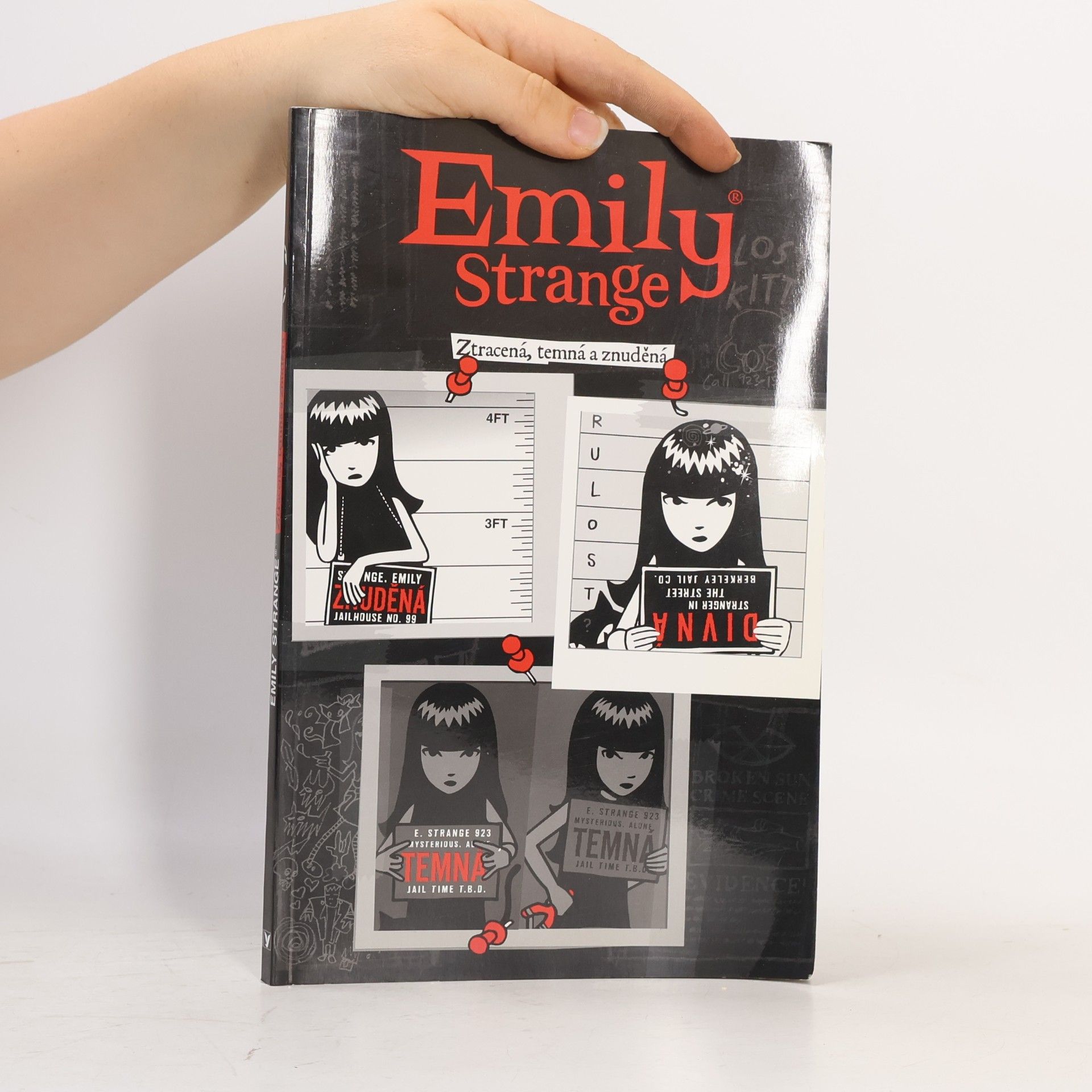 Buzz Parker Emily Strange. Ztracená, temná a znuděná