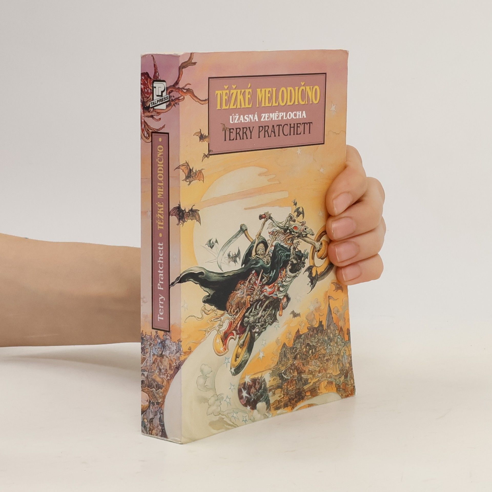 Terry Pratchett Těžké melodično