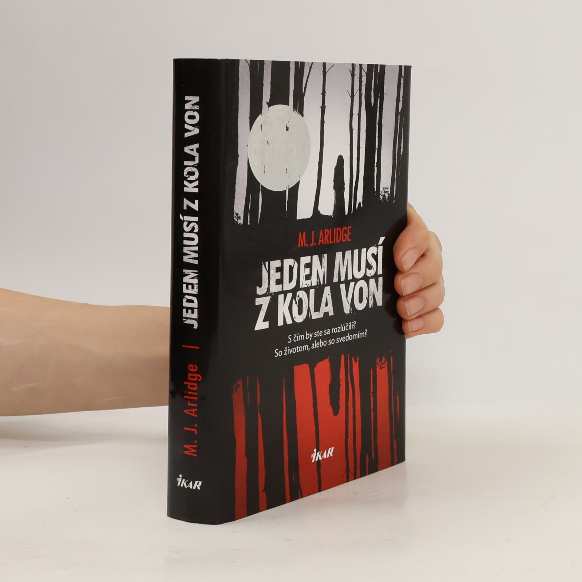 M. J. Arlidge Jeden musí z kola von