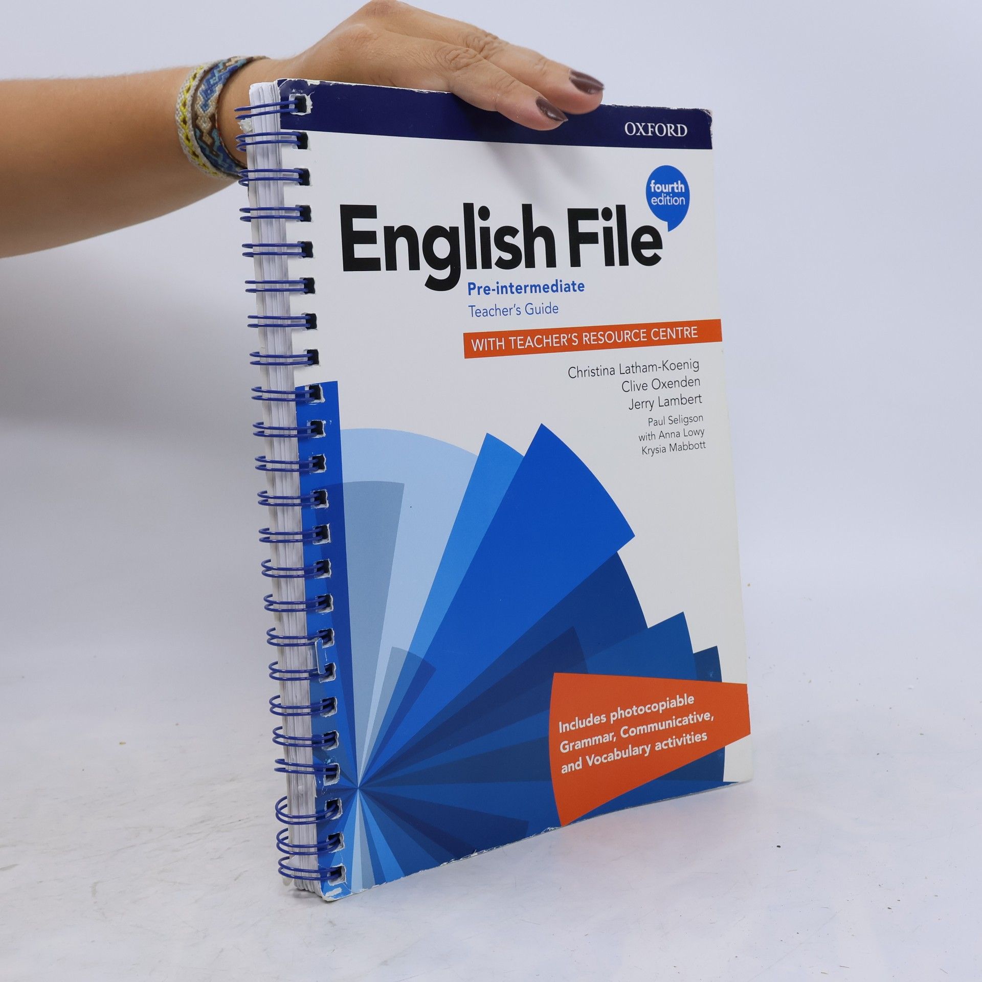 Christina Latham-Koenig English File: Pre-Intermediate: Teacher's Guide with Teacher's Resource Centre