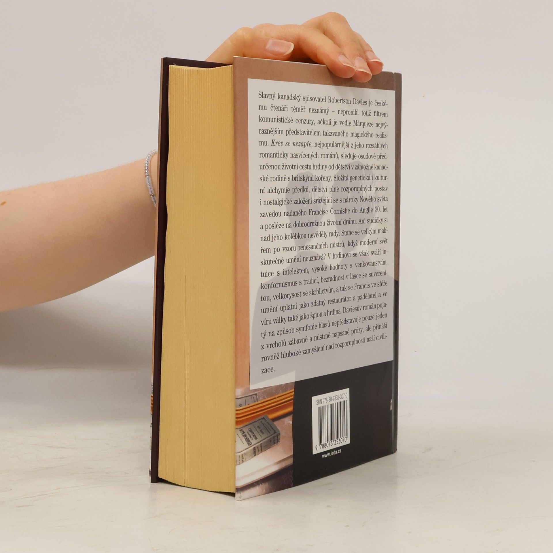 Robertson Davies Krev se nezapře