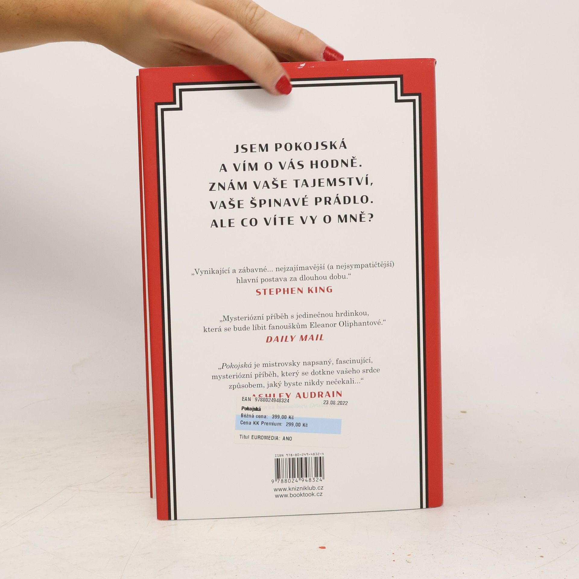 Nita Prose Pokojská: vy ji nevidíte, ale ona vidí vás...