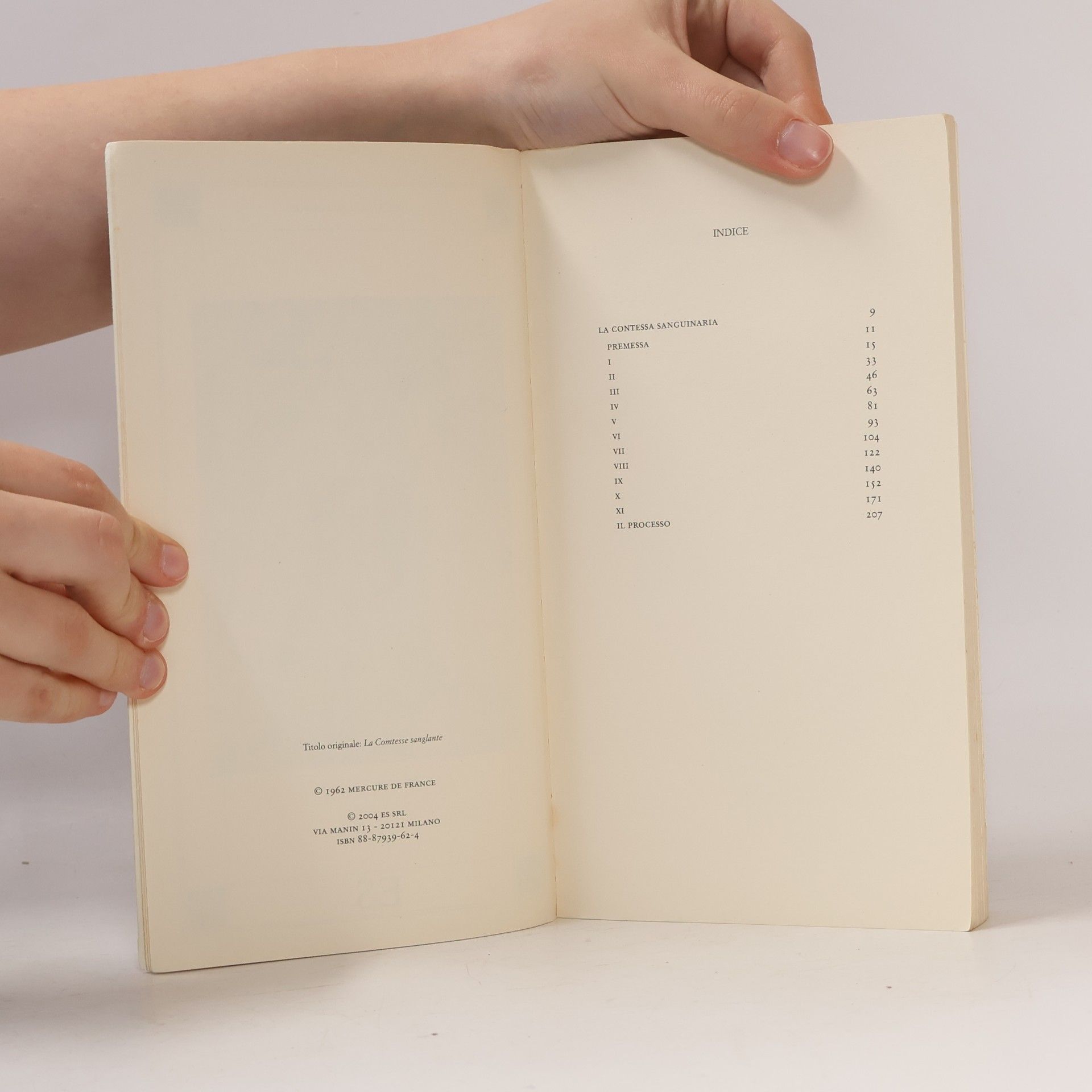 Luciana Pugliese Biblioteca dell'Eros - 136: La contessa sanguinaria